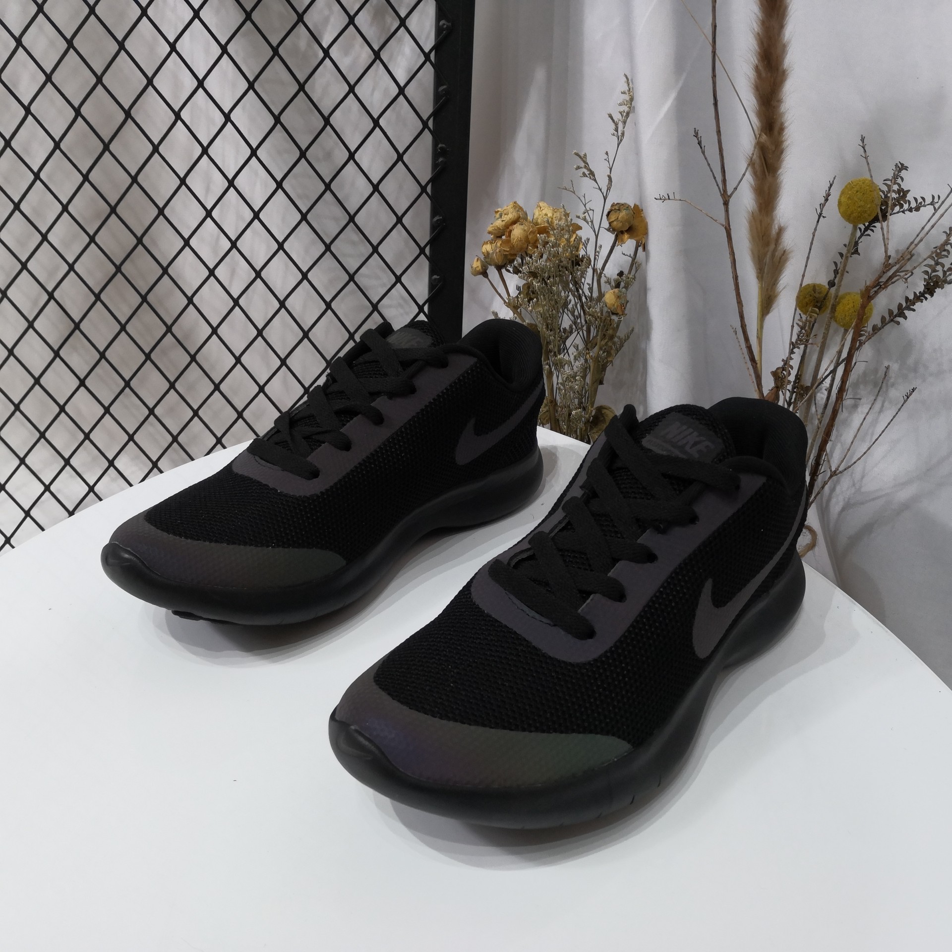 100 支持放店 本地取<br />真标半码 NIKE耐克2019年新款男子FLEX EXPERIENCE RN 7 赤足休闲运动鞋缓震低帮耐磨户外跑步鞋 PCSIZE:36 36.5 37.5 38 38.5 39 40 40.5 41 42 42.5 43 44  变色龙