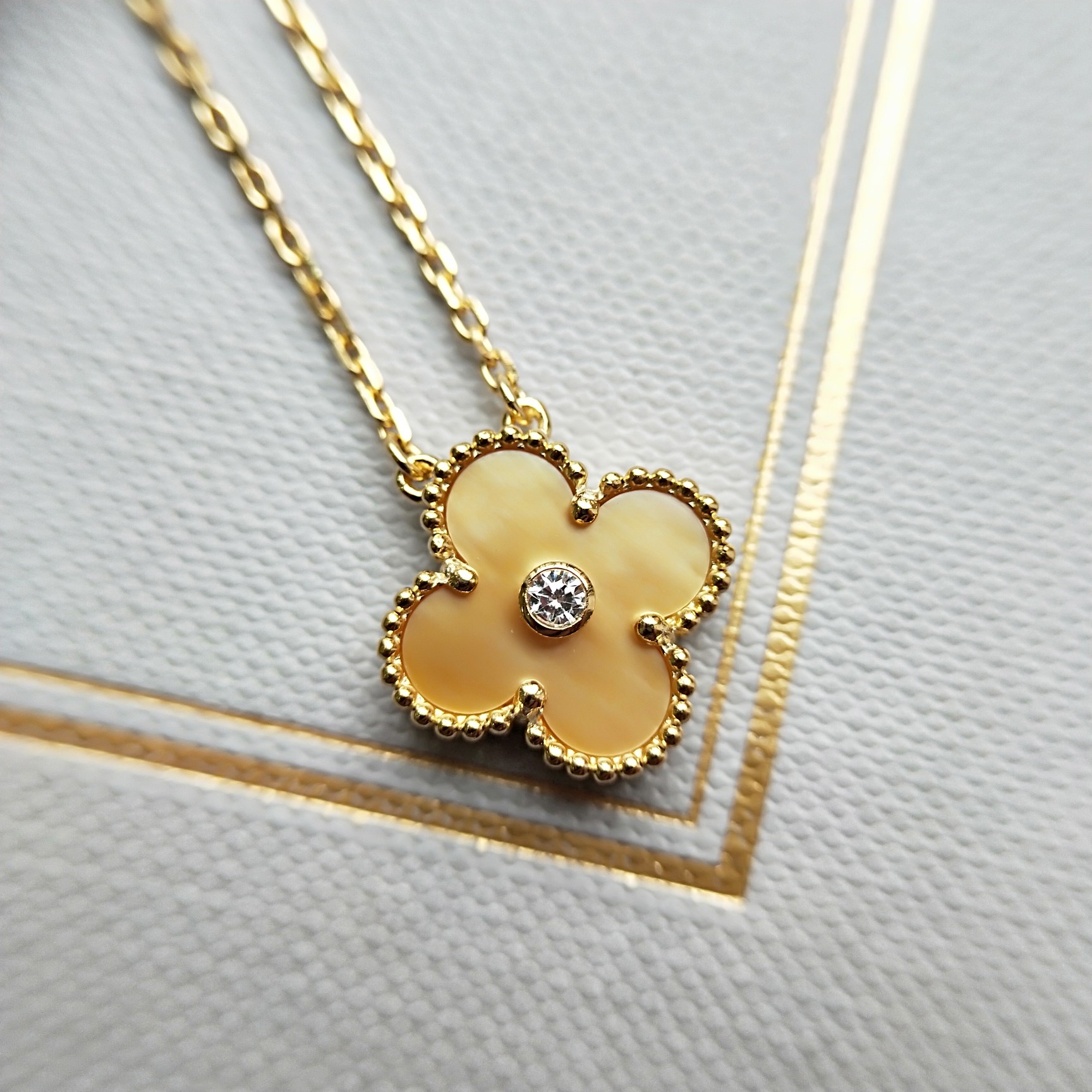 Van Cleef & Arpels VCA四叶草
