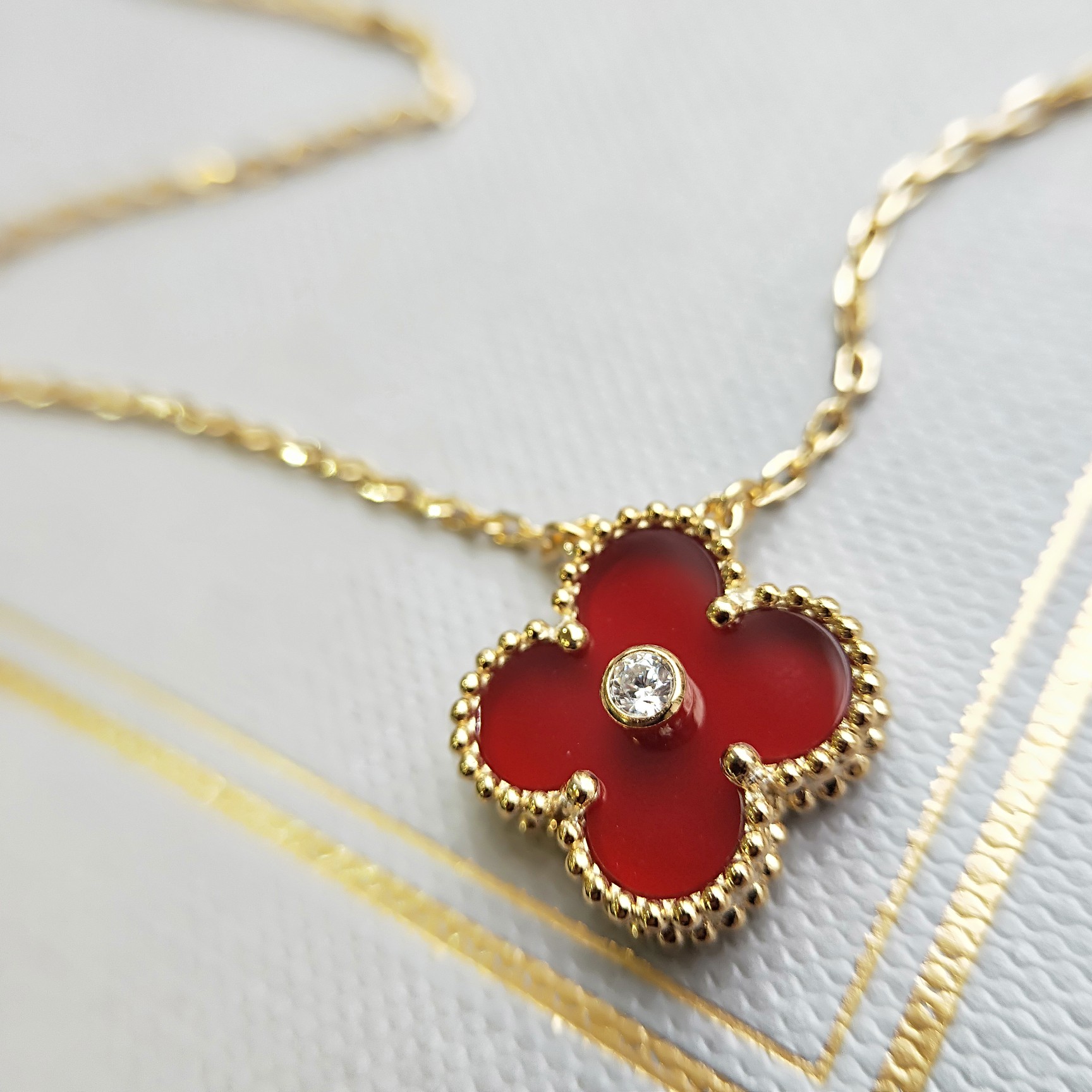 Van Cleef & Arpels VCA 四叶草