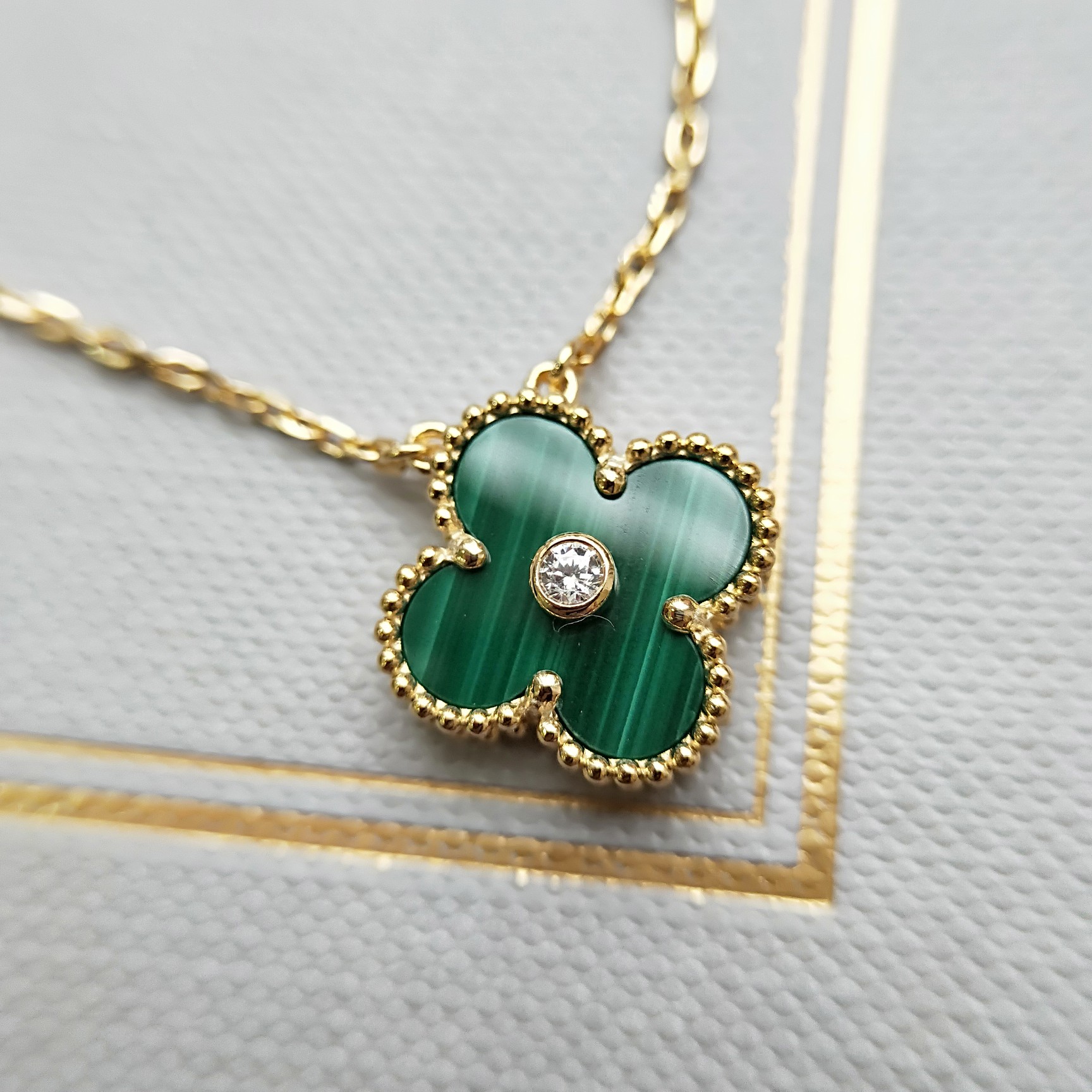 Van Cleef & Arpels VCA四叶草
