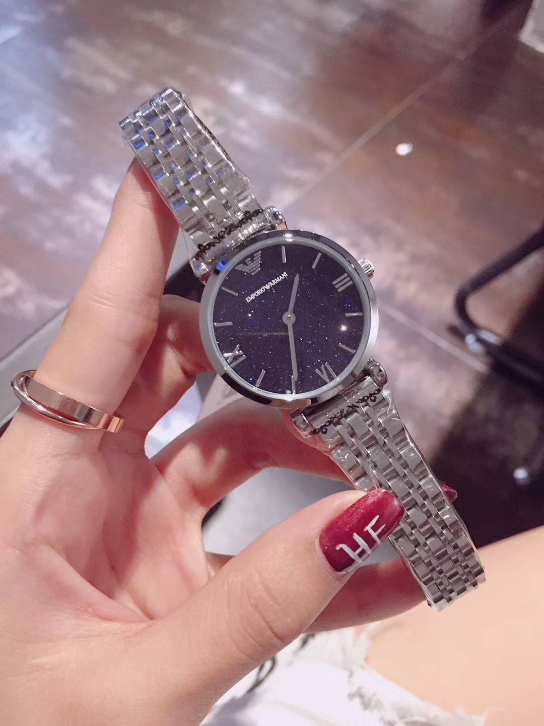 Product Summary: Amani’s Red Flash Star Watch with 32mm Steel Belts and Mineral Glass Lenses