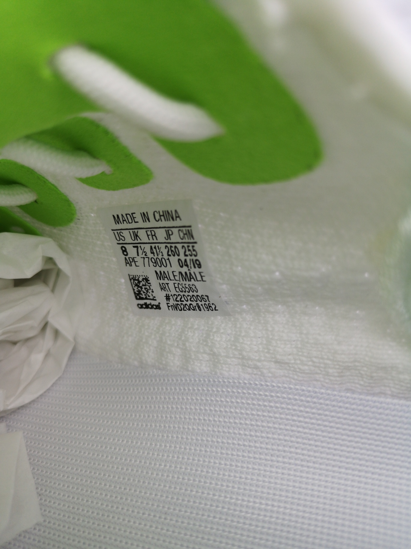 200支持放店新配色“网纱透明白荧光绿”真标真爆 adidas 椰子Yeezy 350v2 “Static”系列百搭轻便爆米花中底慢跑鞋，EG5563