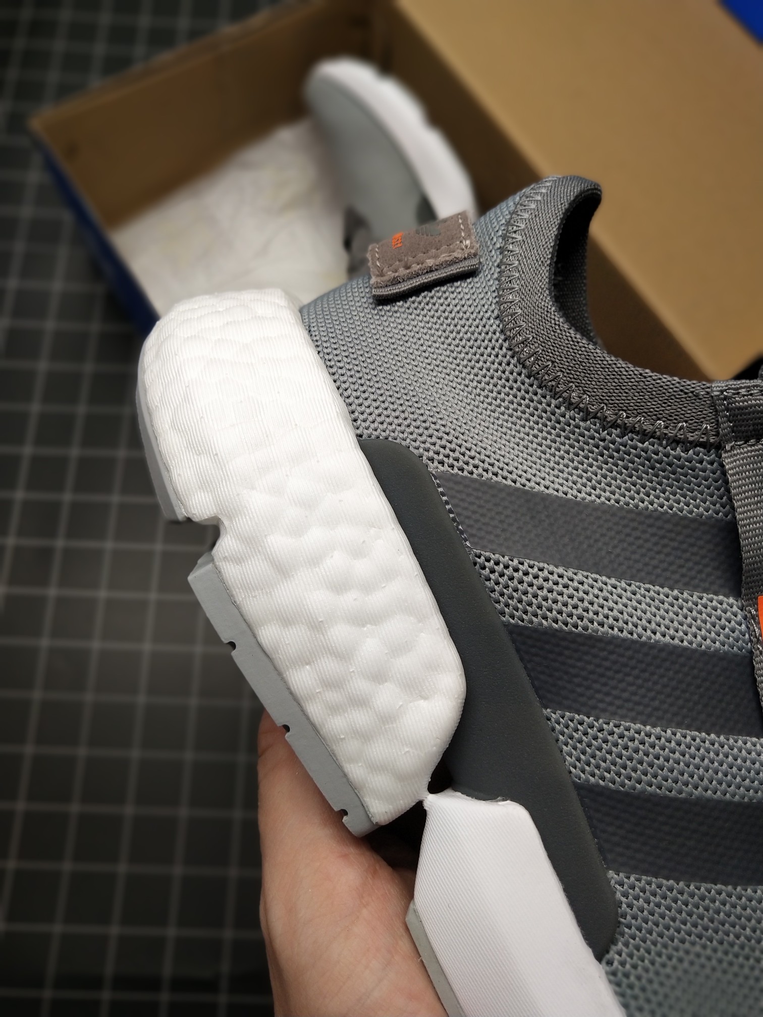 140公司级 真爆 货不多看手速阿迪达斯/Adidas Originals POD-S3.1 Boost 轻跑老爹鞋 巴斯夫鱼鳞爆  货号B37365