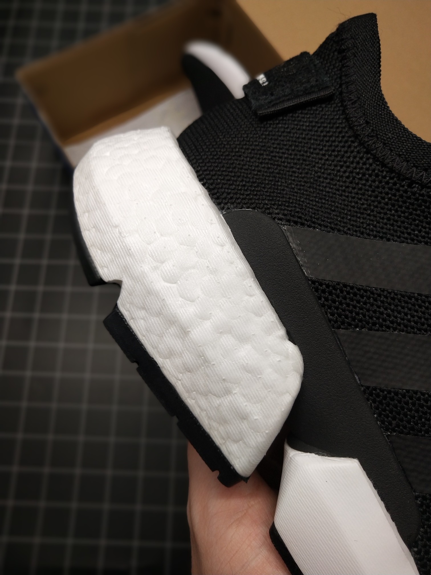 140公司级 真爆 货不多看手速阿迪达斯/Adidas Originals POD-S3.1 Boost 轻跑老爹鞋 巴斯夫鱼鳞爆  货号B37466
