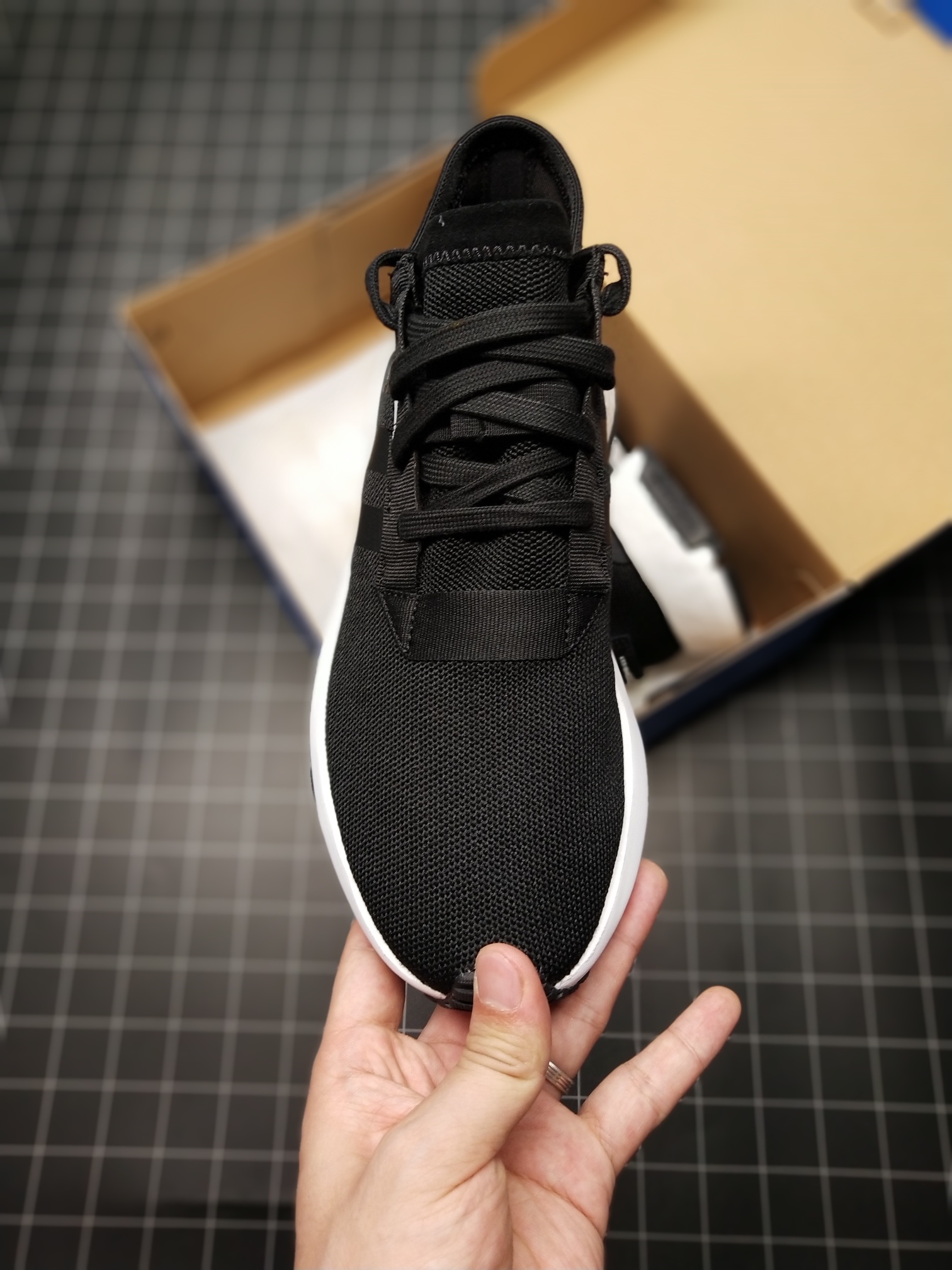 140公司级 真爆 货不多看手速阿迪达斯/Adidas Originals POD-S3.1 Boost 轻跑老爹鞋 巴斯夫鱼鳞爆  货号B37466