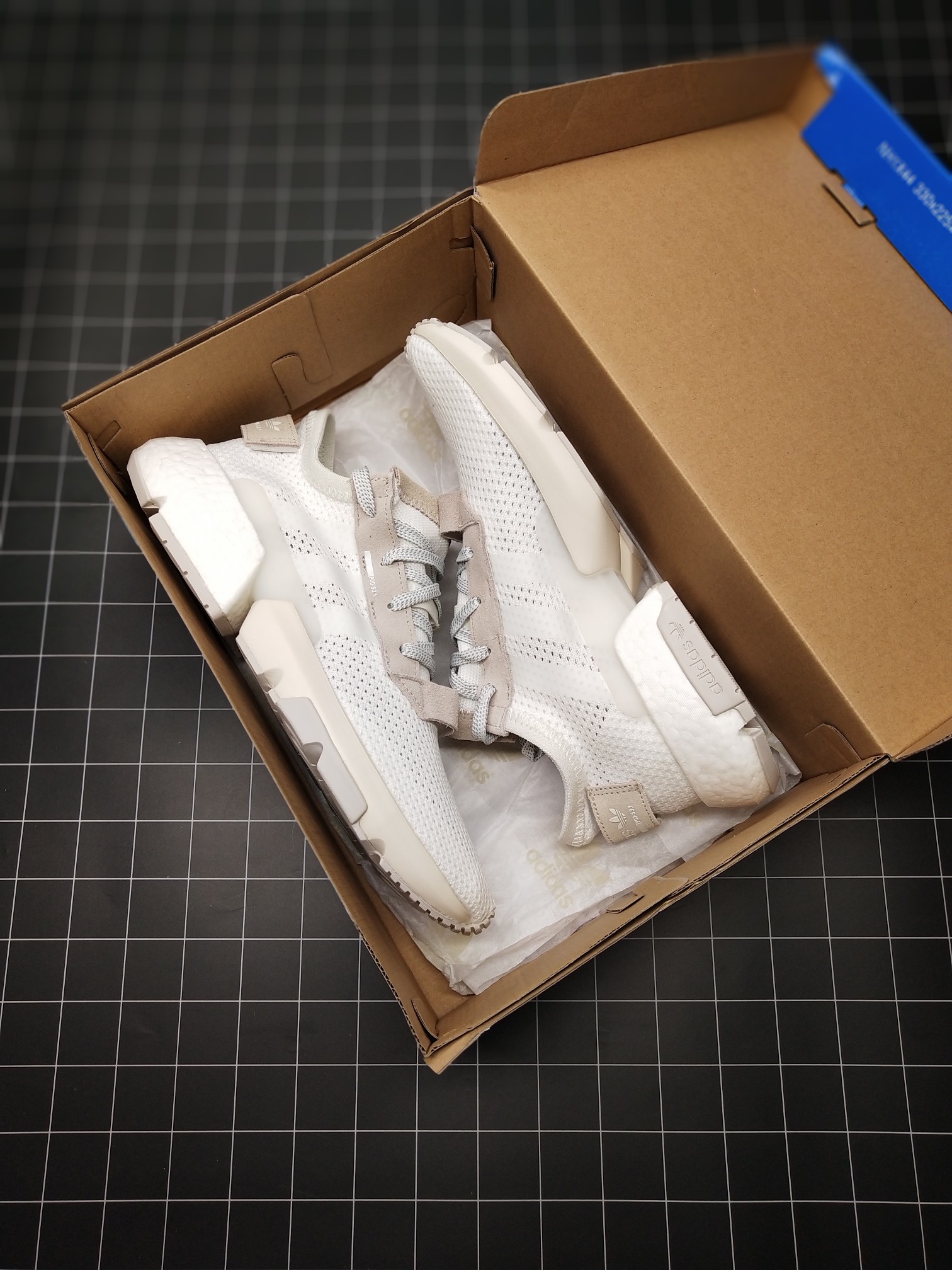 140公司级 真爆 货不多看手速阿迪达斯/Adidas Originals POD-S3.1 Boost 轻跑老爹鞋 巴斯夫鱼鳞爆  货号B28089