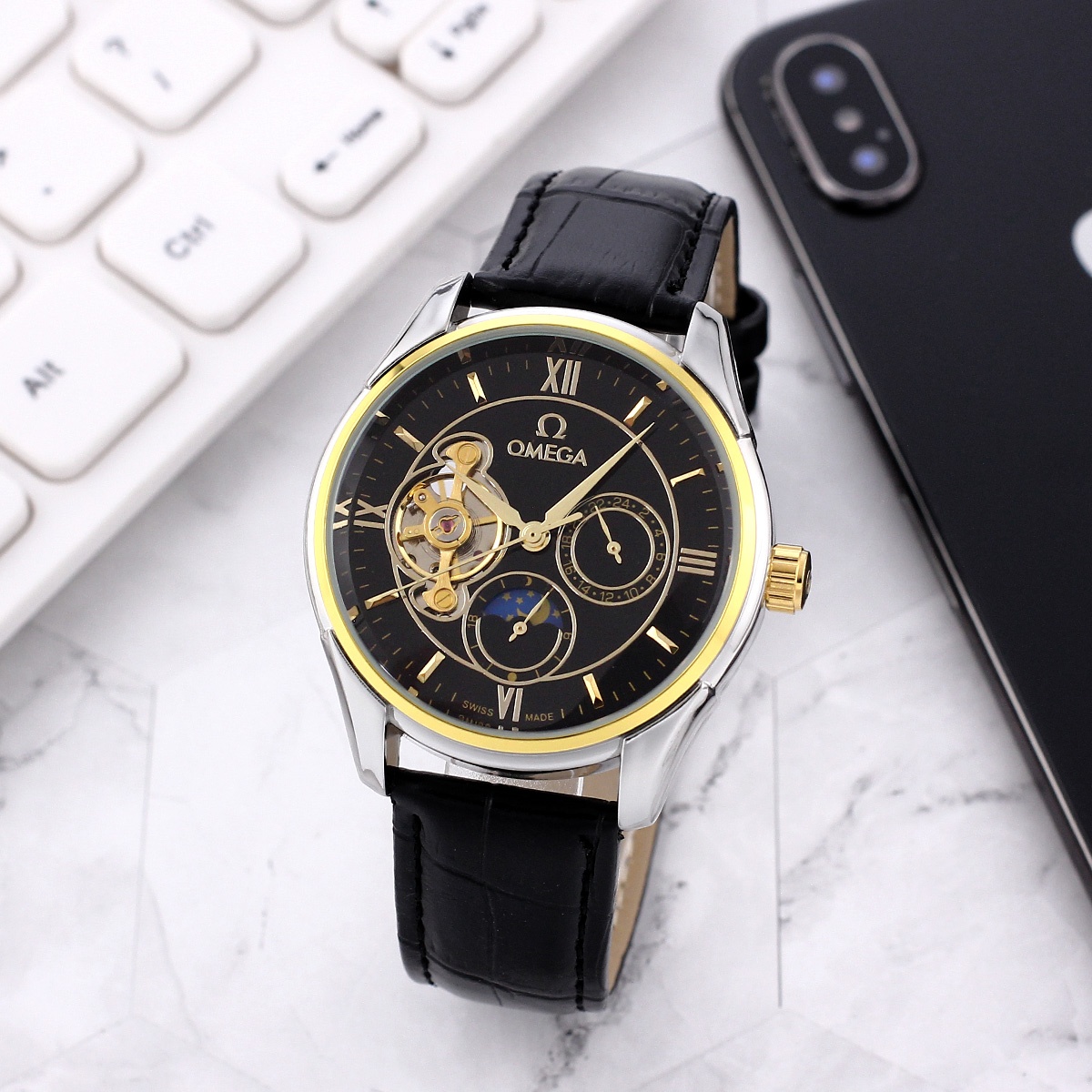 ❤️290包邮/原单代购级别
欧米茄－OMEGA[色]九飞轮全自动日月星辰机械⌚，6字位白天走时(太阳)[太阳]晚上走时(月亮)[月亮]蕴含最优质的材料与一丝不苟的工艺！超强矿物质玻璃，真空电镀，精密防水，直径：40mm，厚度：12mm，高端大气上档次，绅士首选‼‼