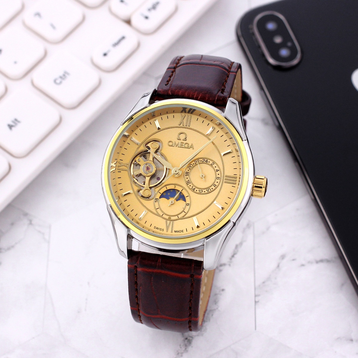 ❤️290包邮/原单代购级别
欧米茄－OMEGA[色]九飞轮全自动日月星辰机械⌚，6字位白天走时(太阳)[太阳]晚上走时(月亮)[月亮]蕴含最优质的材料与一丝不苟的工艺！超强矿物质玻璃，真空电镀，精密防水，直径：40mm，厚度：12mm，高端大气上档次，绅士首选‼‼