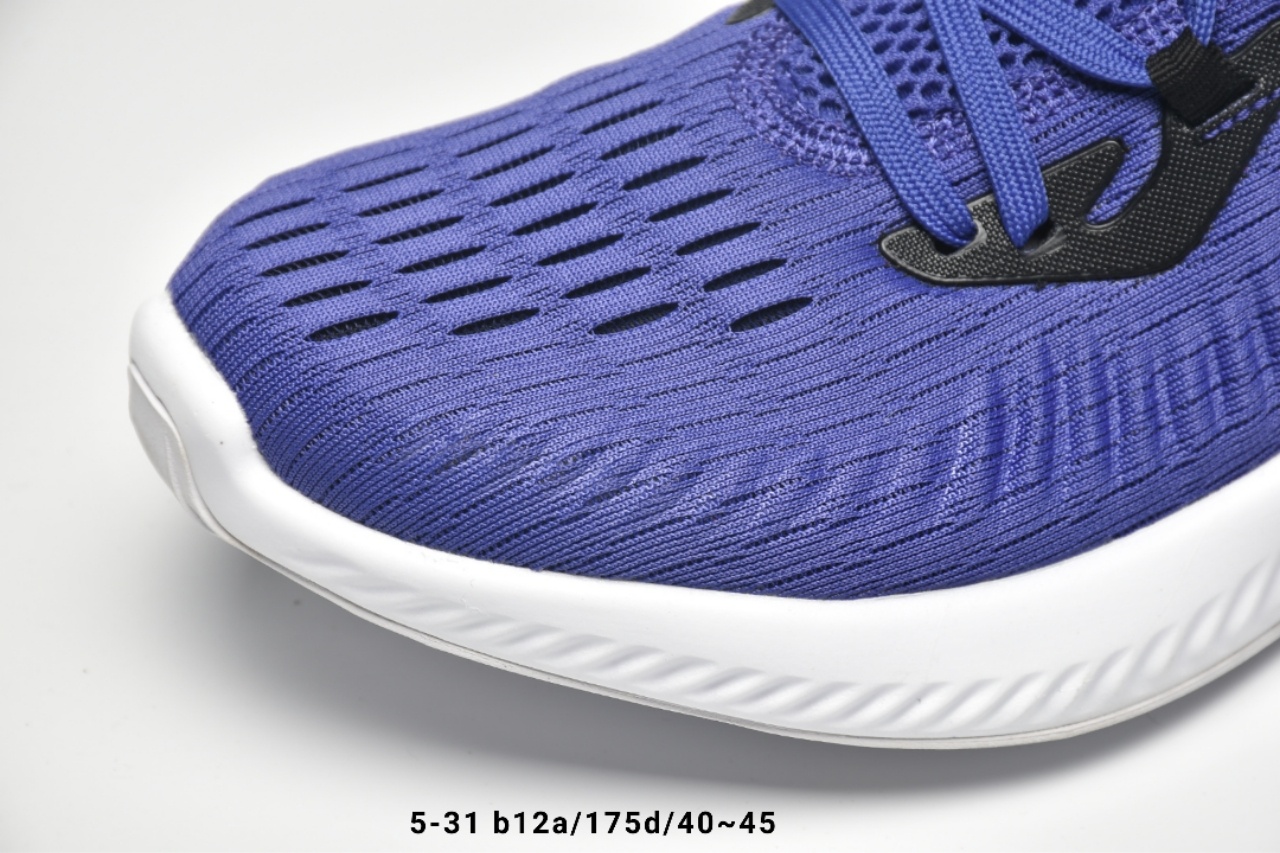 130【阿迪达斯 Adidas 阿尔法】 阿迪达斯Adidas Alphabounce Beyond 阿尔法小椰子透气缓震跑步鞋 货号：B42285