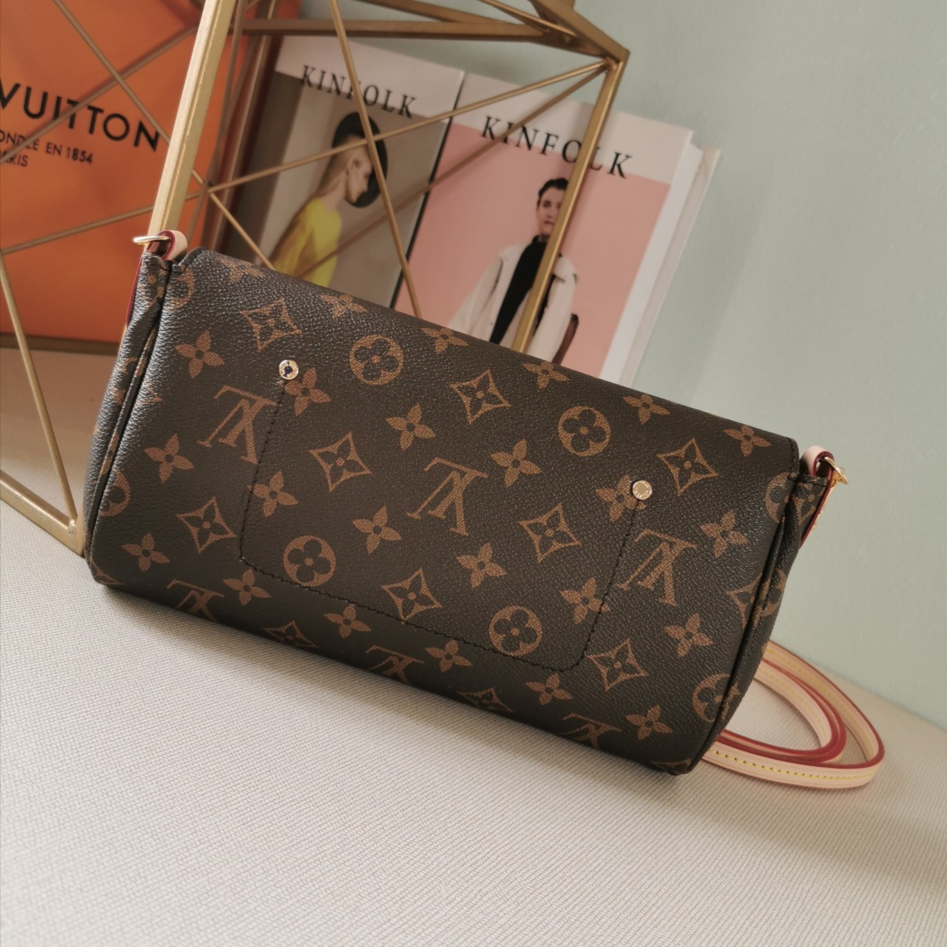 Louis Vuitton Favorite MM Monogram 28x17x4cm shoulder bag photo 2