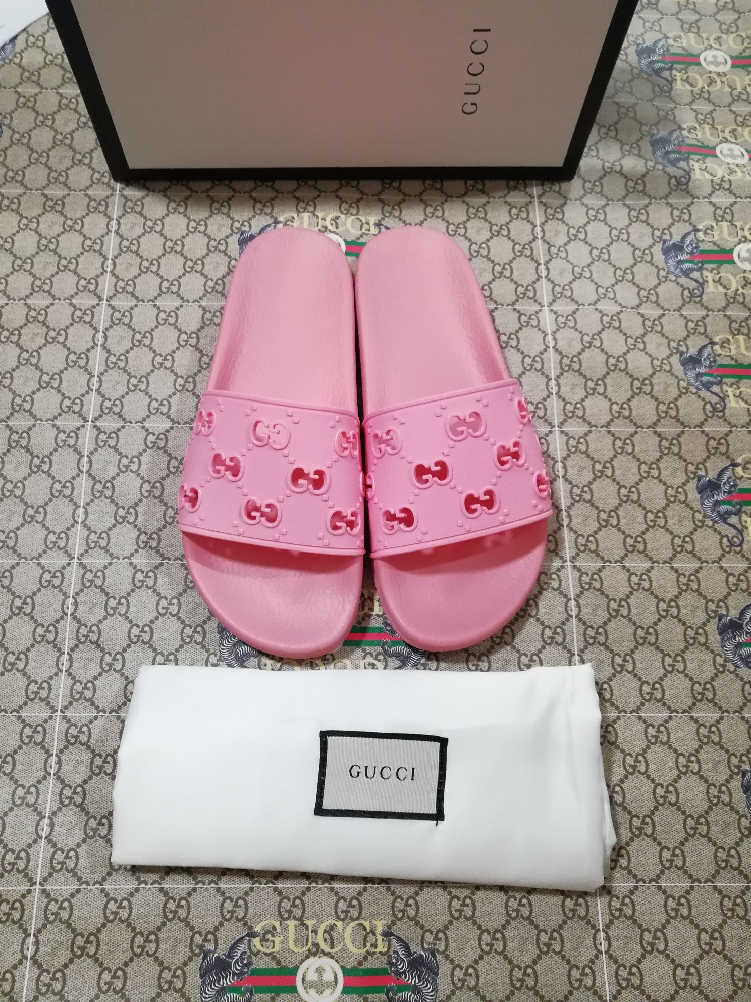 NO:129922,Guchi candy color 35~46,p,slippers19860909古奇糖果色35~46,p,拖鞋,slippers,Women's Shoes