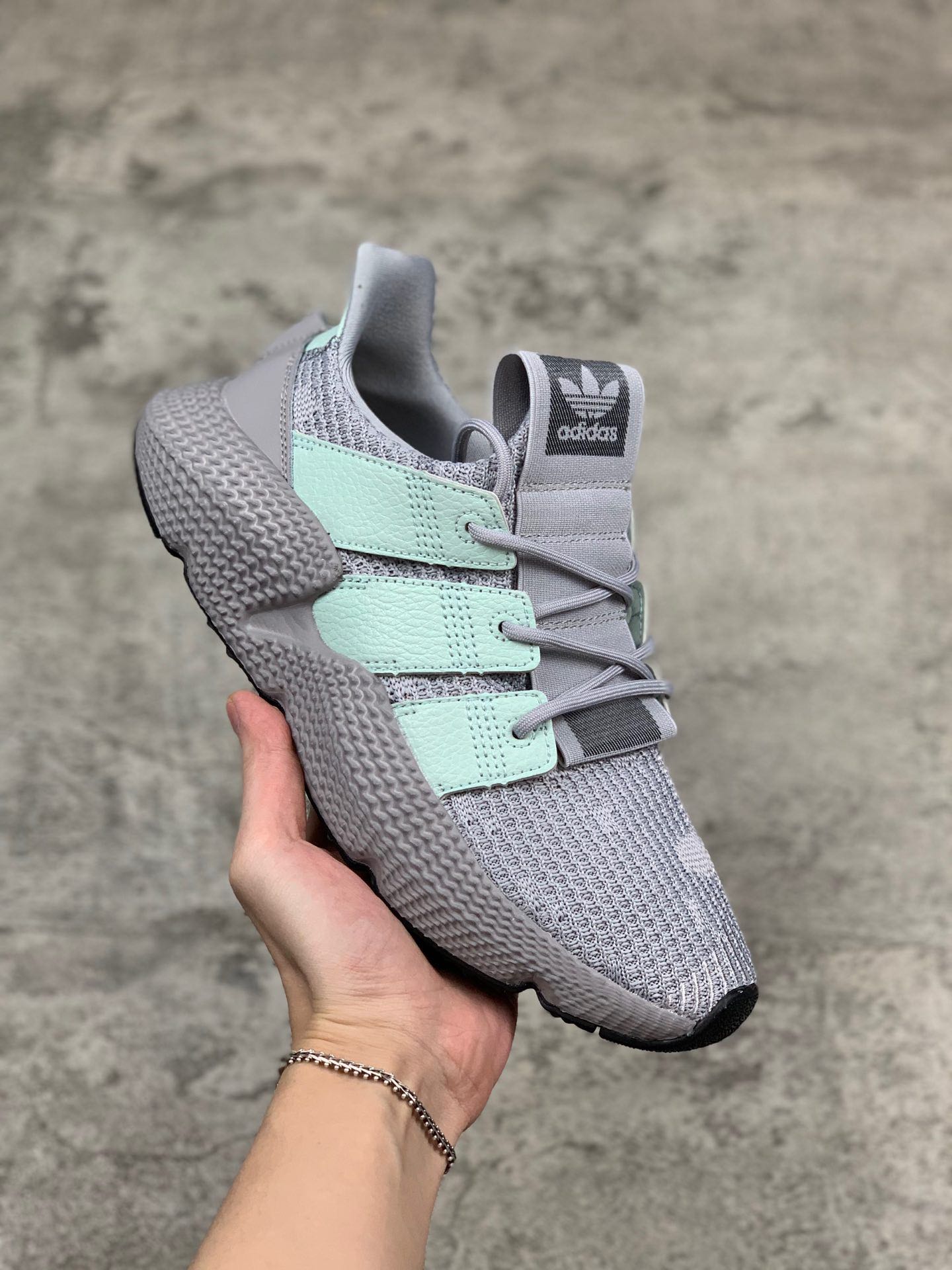 170新配色 刺猬系列Adidas CLIMACOOL EQT 清风“恐惧鲨鱼”融入EQT 的外观轮廓