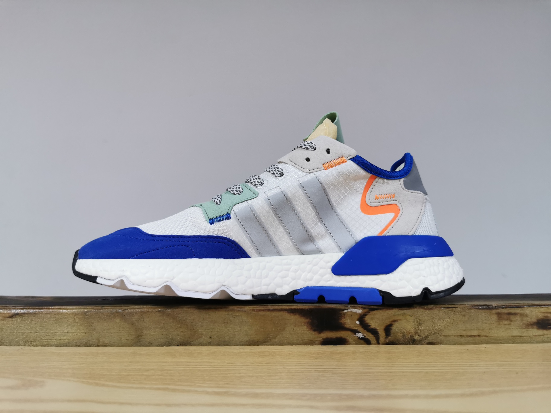 125新配色出货！夜行者夜光实体外单 跑量版本！Adidas Nite Jogger ”Grey Pack - Crystal White” -  仿真爆！EF2810