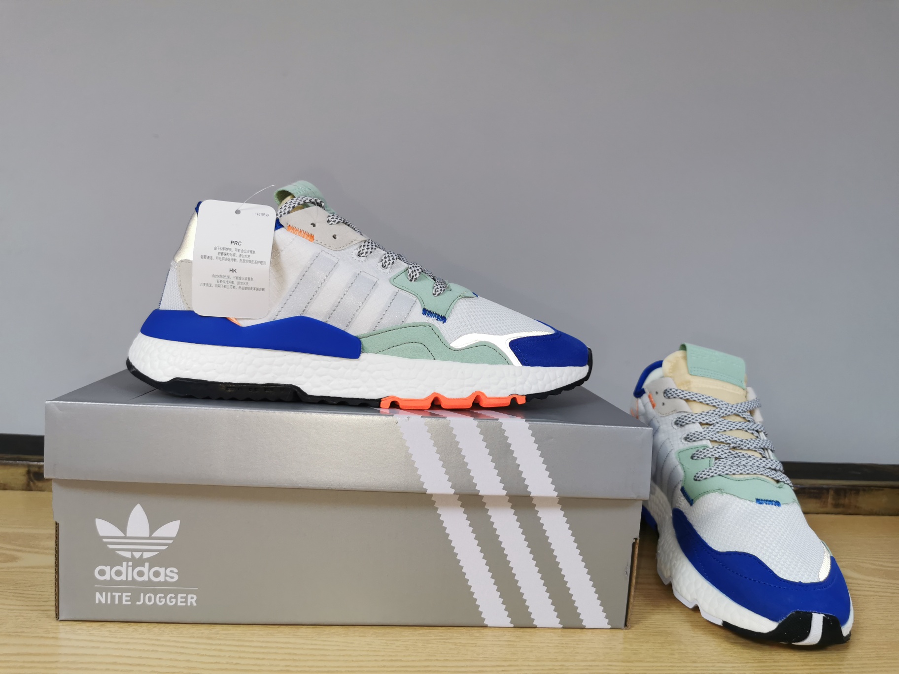 125新配色出货！夜行者夜光实体外单 跑量版本！Adidas Nite Jogger ”Grey Pack - Crystal White” -  仿真爆！EF2810