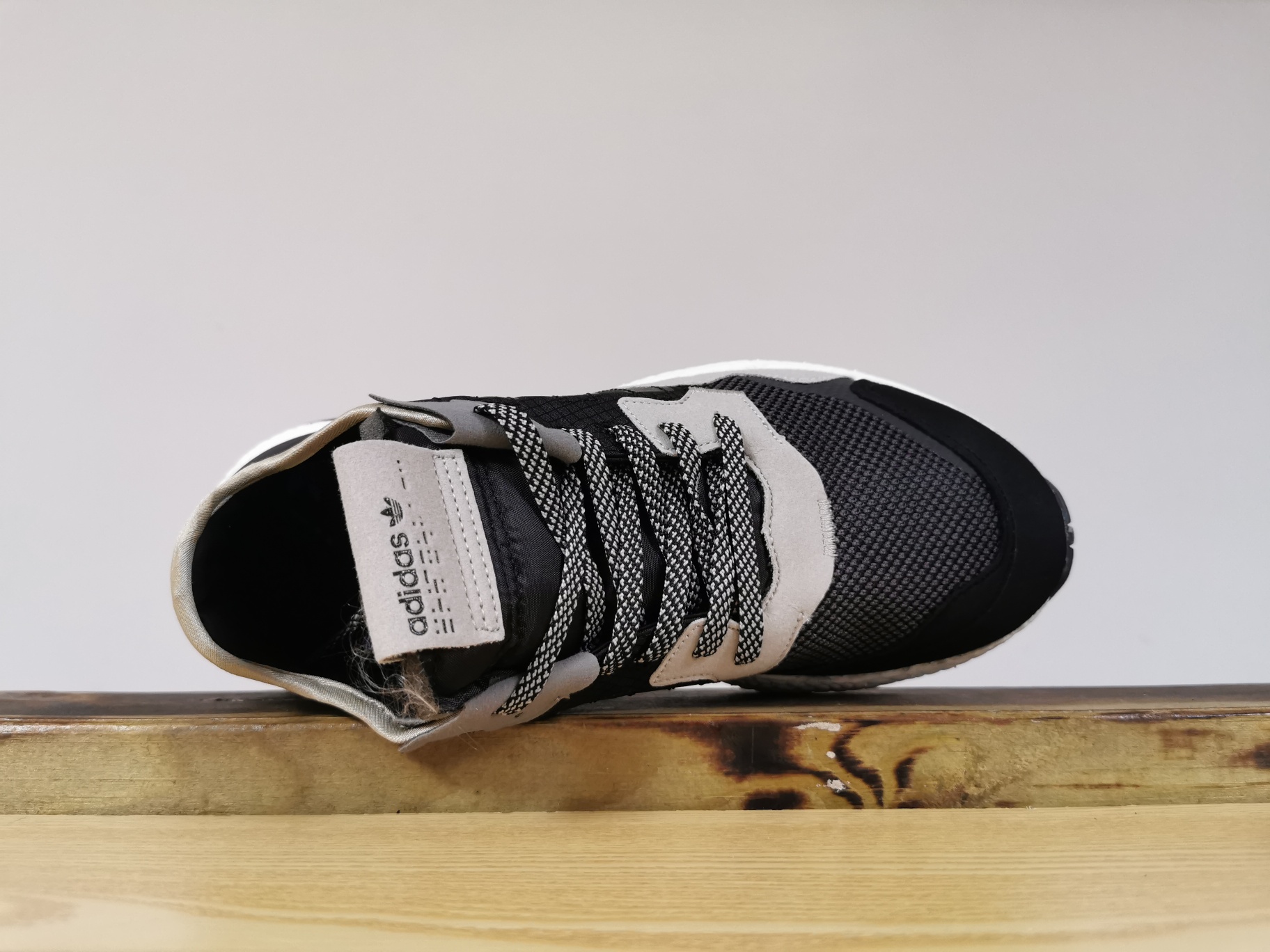 125新配色出货！夜行者夜光实体外单 跑量版本！Adidas Nite Jogger ”Grey Pack - Crystal White” -  仿真爆！G26311