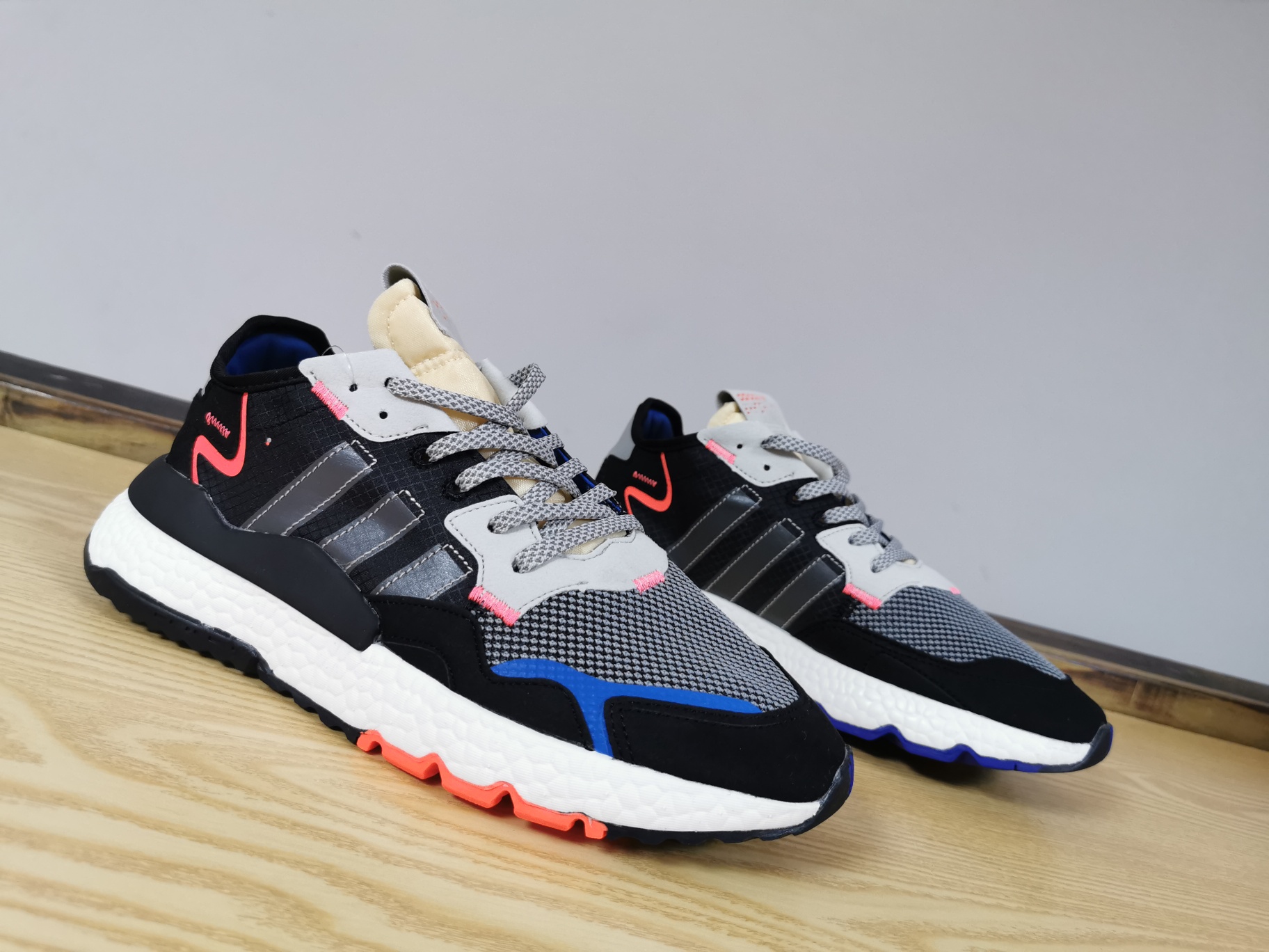 125新配色出货！夜行者夜光实体外单 跑量版本！Adidas Nite Jogger ”Grey Pack - Crystal White” -  仿真爆！EF8719