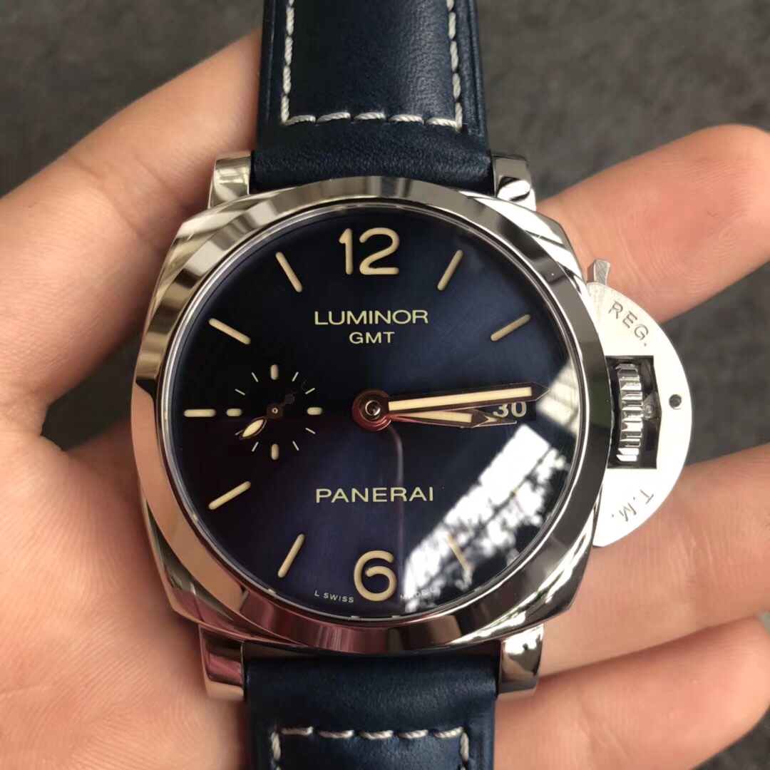 파네라이 루미노르 PAM688 42mm GMT 블루 다이얼 한정판 VS 공장 레플리카 43823