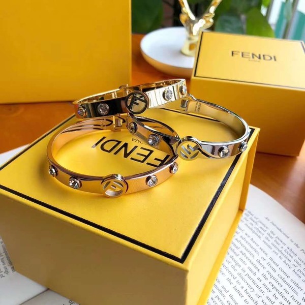 Fendi Luxury Jewelry Bracelet