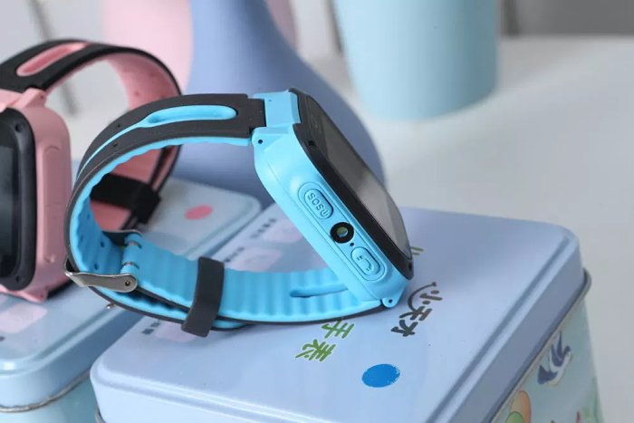 小天才电话手表4代,还在担心小孩走丢吗?还