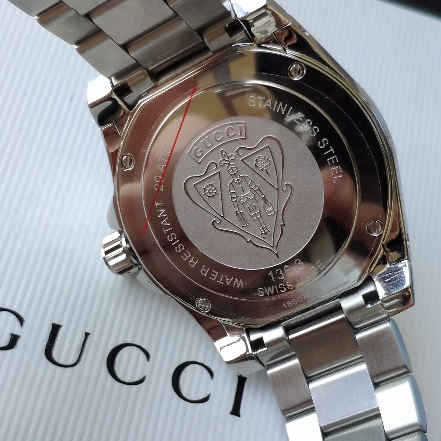 古驰GUCCl水鬼最新款，原单正品，蓝宝石玻璃，原装瑞士机芯，316L精钢，表径40mm！防水200m！支持验货！欢迎下单！