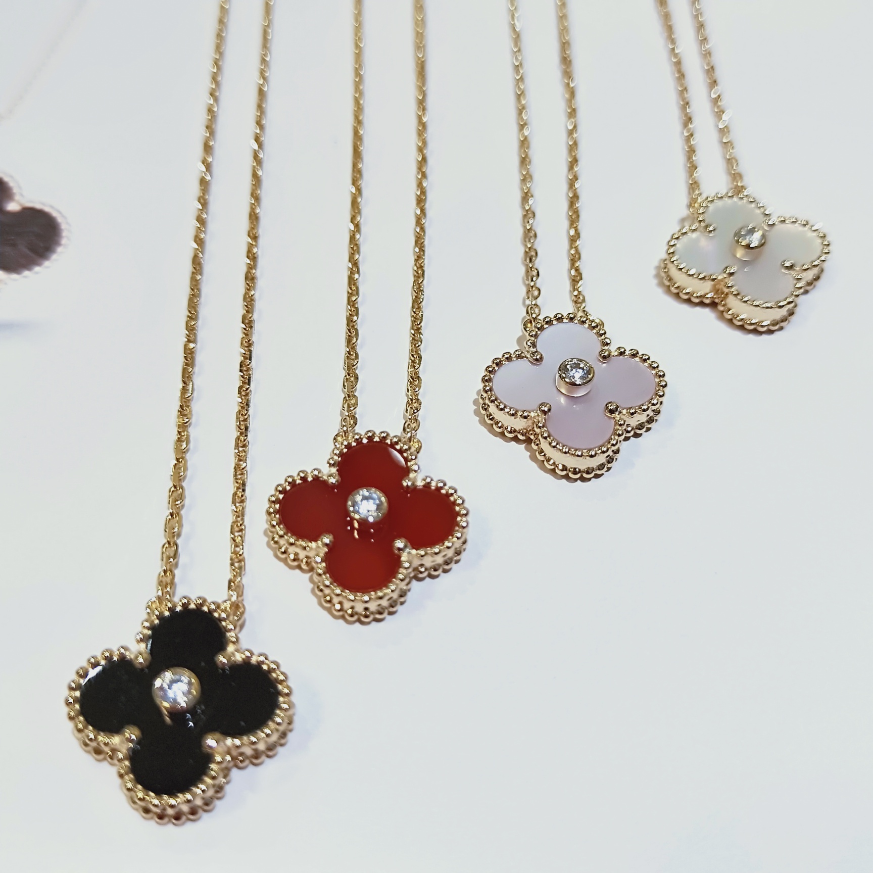 Van Cleef & Arpels VCA四叶草