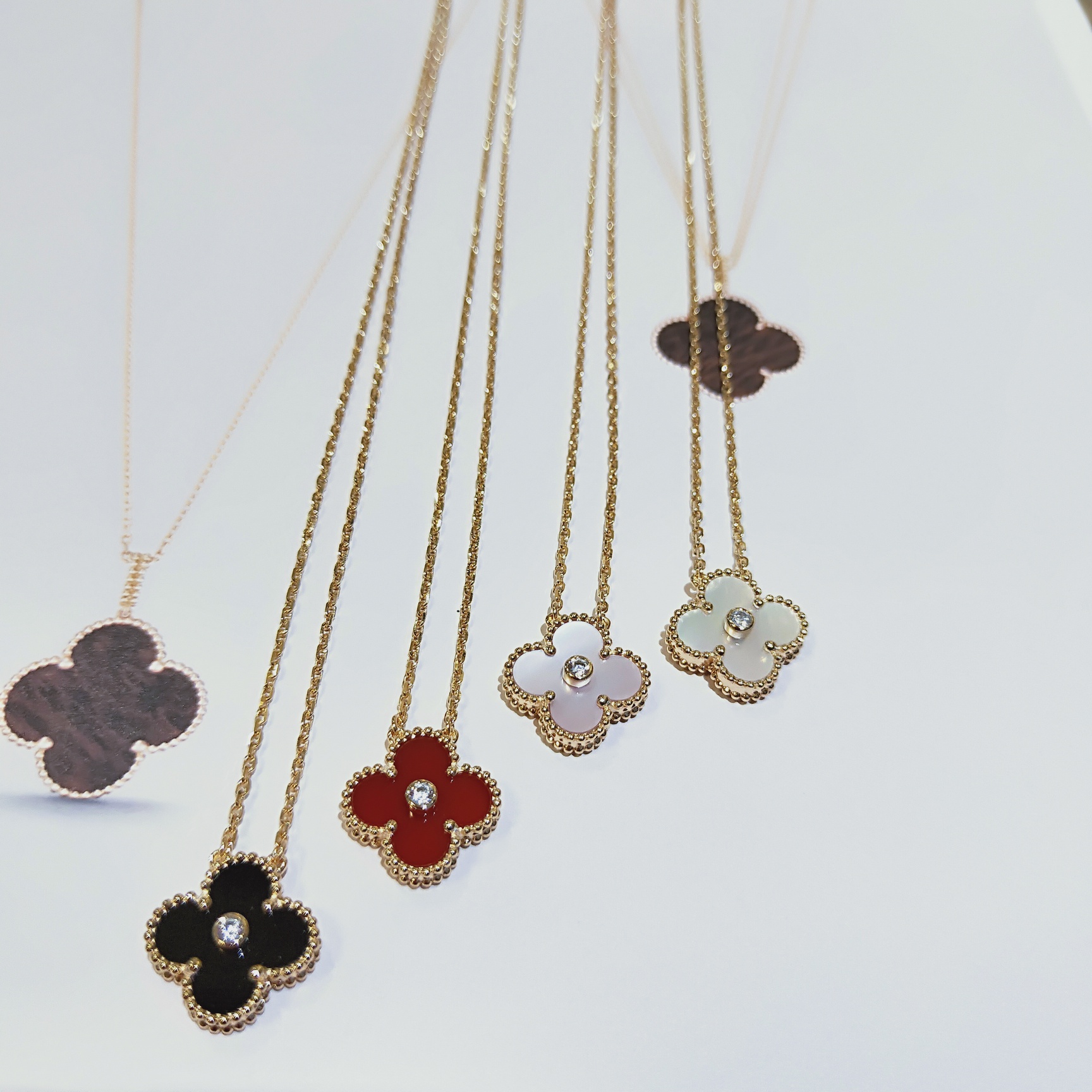 Van Cleef & Arpels VCA四叶草