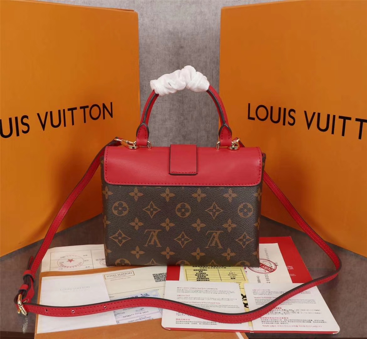 Louis Vuitton M43577 Monogram Epi Red 23 17 8cm crossbody everyday