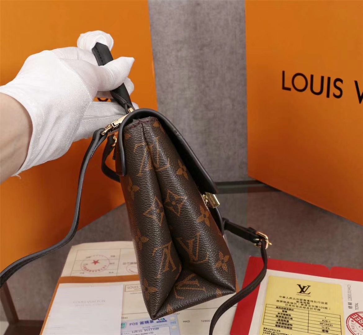 Louis Vuitton One Handle Monogram Black 23x17x8cm crossbody everyday