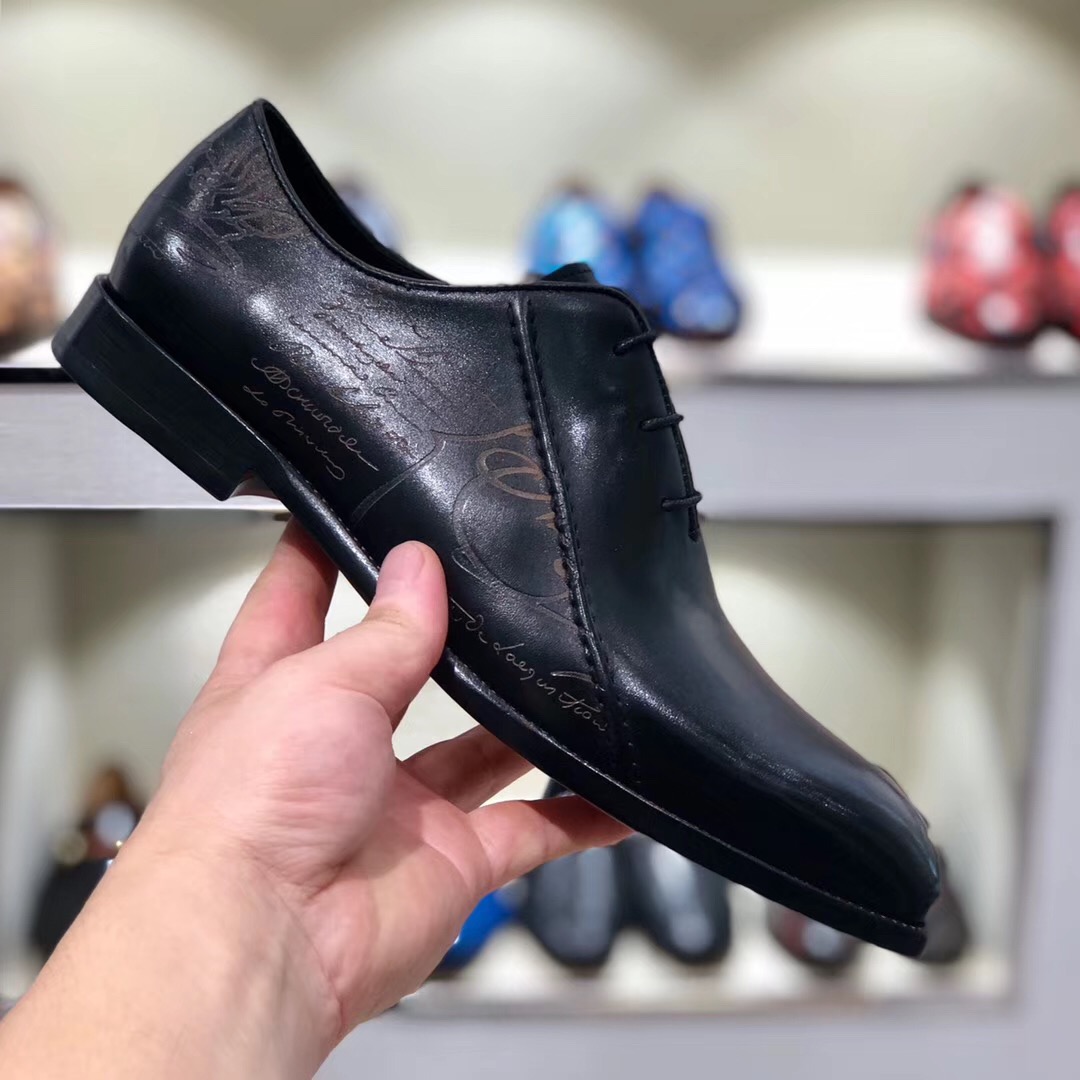 [Berluti] Boutique de alta gama color cepillado pintado a mano de cuero de vaca importado, suela de 
