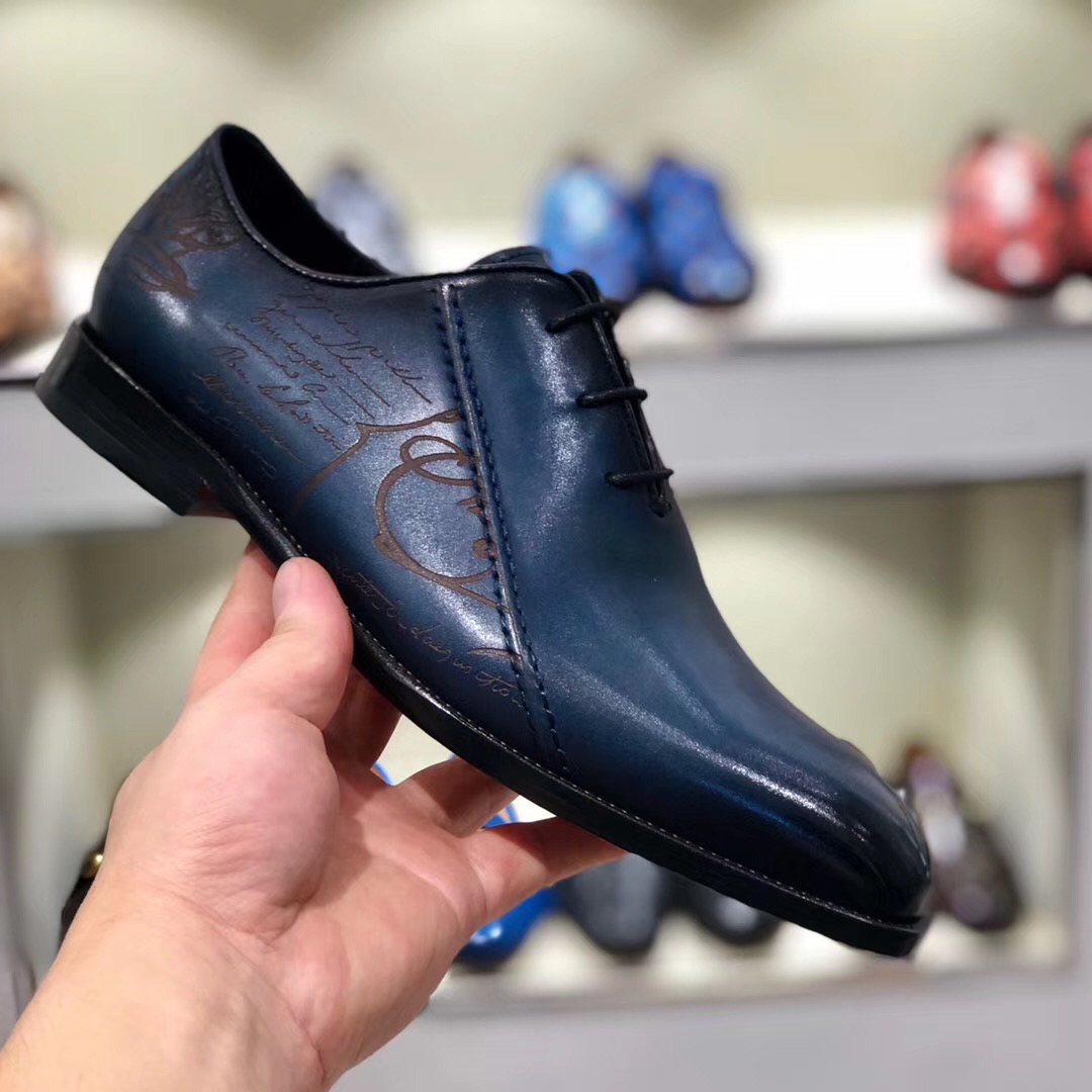 [Berluti] Boutique de alta gama color cepillado pintado a mano de cuero de vaca importado, suela de 