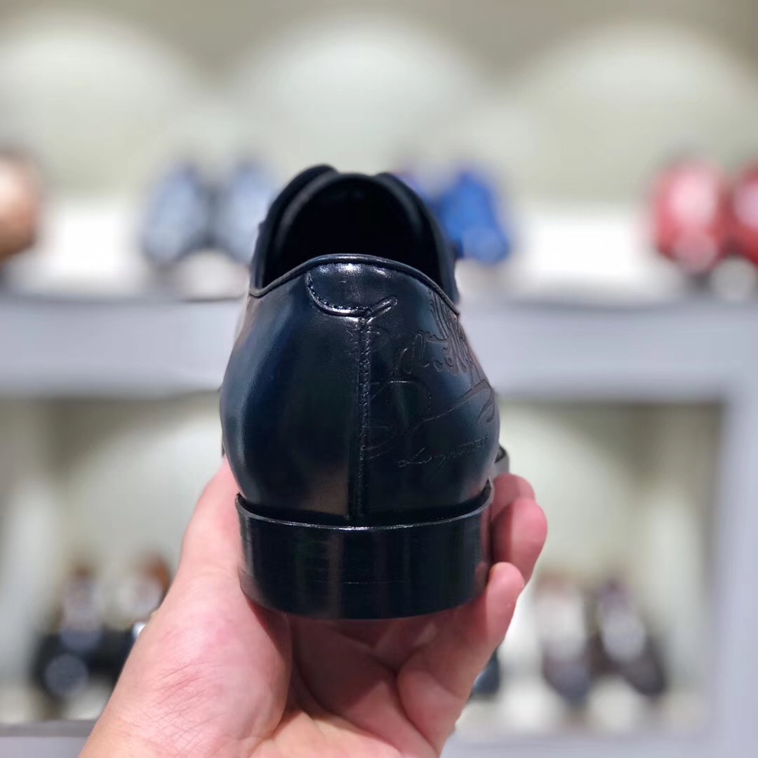 [Berluti] Boutique de alta gama color cepillado pintado a mano de cuero de vaca importado, suela de 