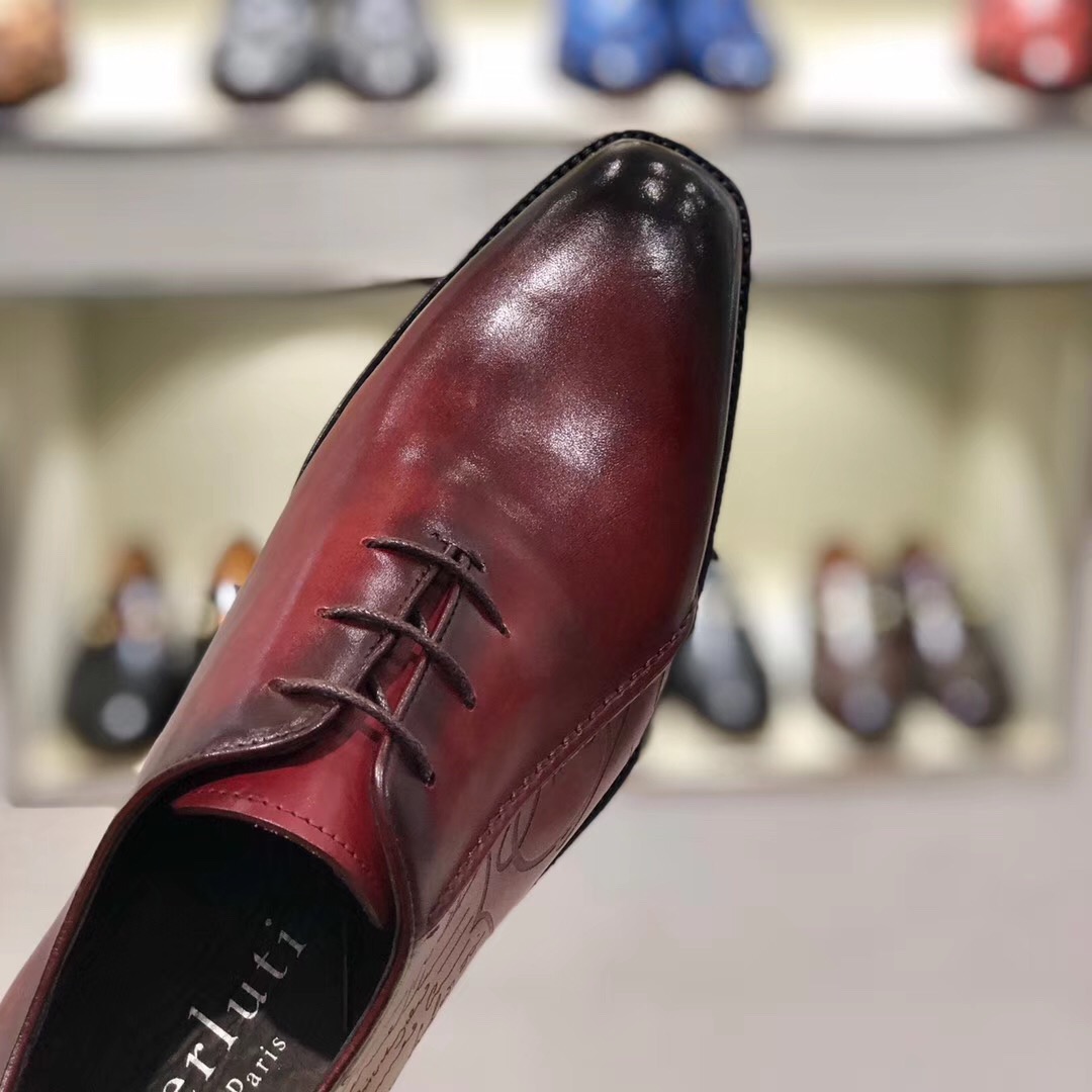 [Berluti] Boutique de alta gama color cepillado pintado a mano de cuero de vaca importado, suela de 