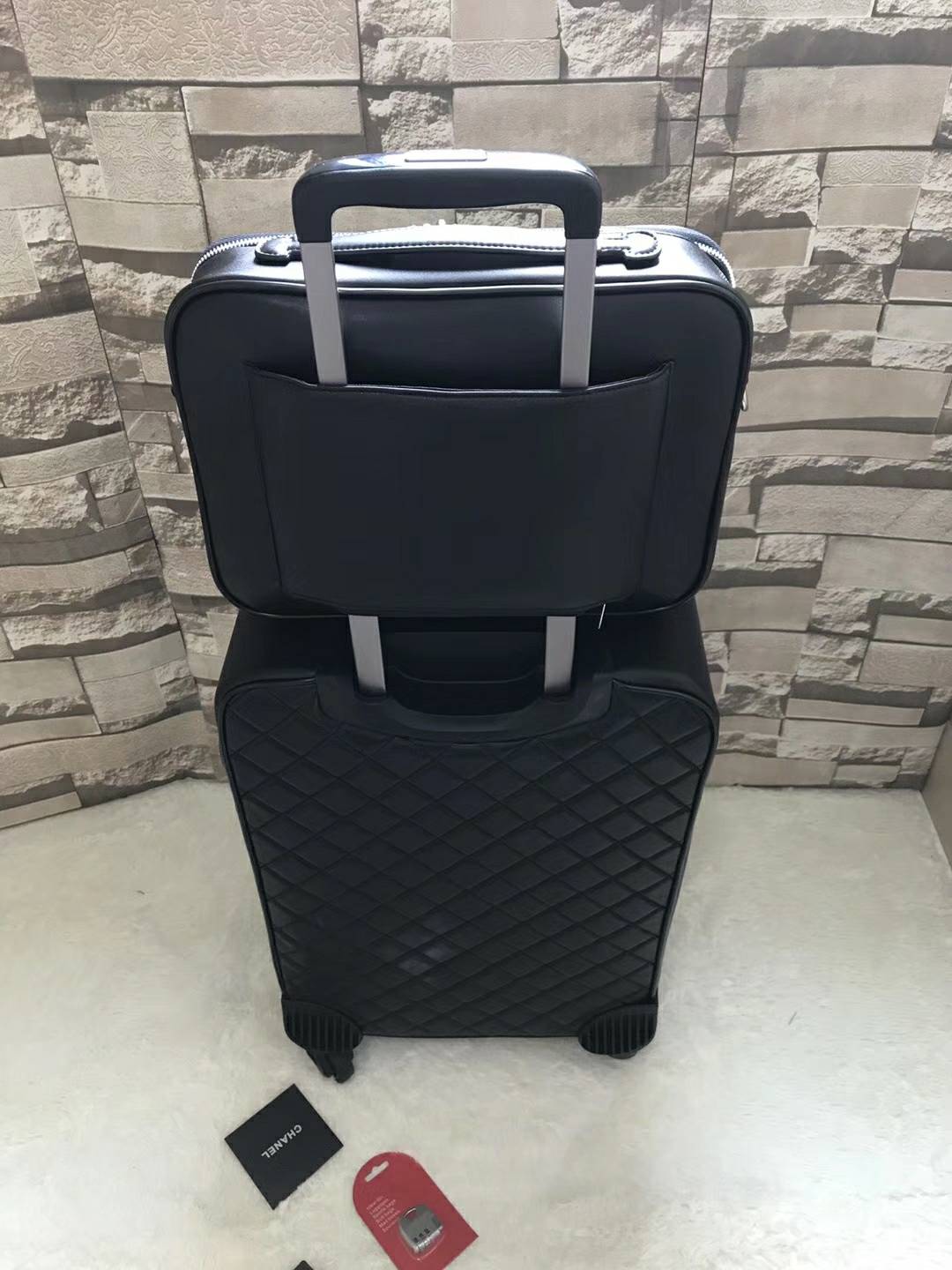 Chanel Traveler Box: High-Strength, Cool-Tide Top for Home Tours with Imported Fabric Hand-to-Hand - 图片 6