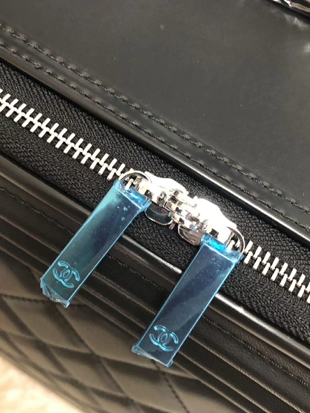 Chanel Traveler Box: High-Strength, Cool-Tide Top for Home Tours with Imported Fabric Hand-to-Hand - 图片 9