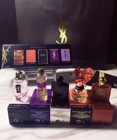 Yves Saint Laurent Miniature Perfume Set - 5 x 7.5ml Collection 1 Yves Saint Laurent Miniature Perfume Set - 5 x 7.5ml Collection