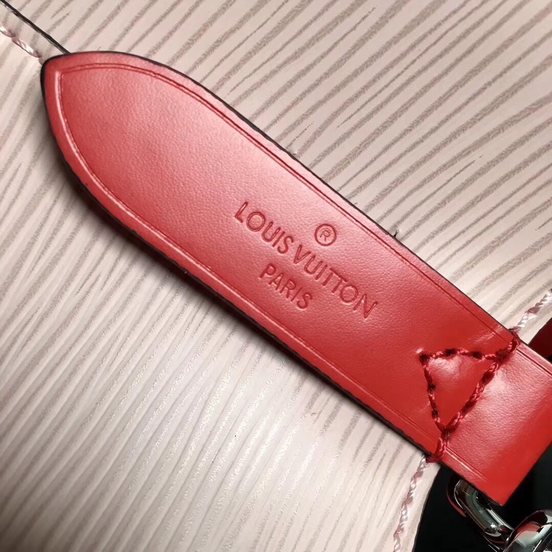 M52853粉【顶级原单】NÉONOÉ BB 手袋(线上首发)NéoNoé BB 手袋沿袭路易威登经典的