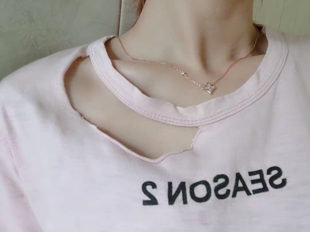 NO:361001,Donkey Necklace Bracelet Show White Sheet/Pink Sheet, Lv Necklace, louis vuitton,louis vuitton,louis vuitton,necklace,bracelet19860909驴家 项链手链 show 白贝/粉贝,Lv项链,louis vuitton,louis vuitton,louis vuitton,necklace,bracelet,Jewelry