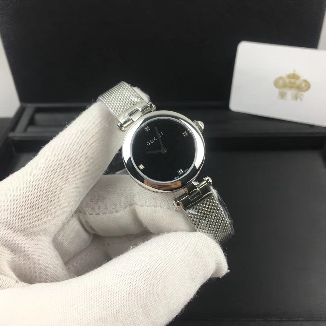 Gucci 皇家 古驰女表黑色表盘腕表