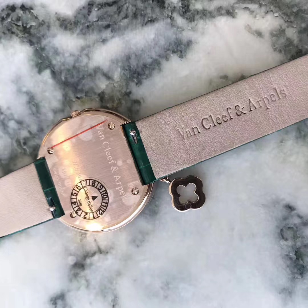 Van Cleef & Arpels 代购版本VCA梵克雅宝CHARMS祖母绿