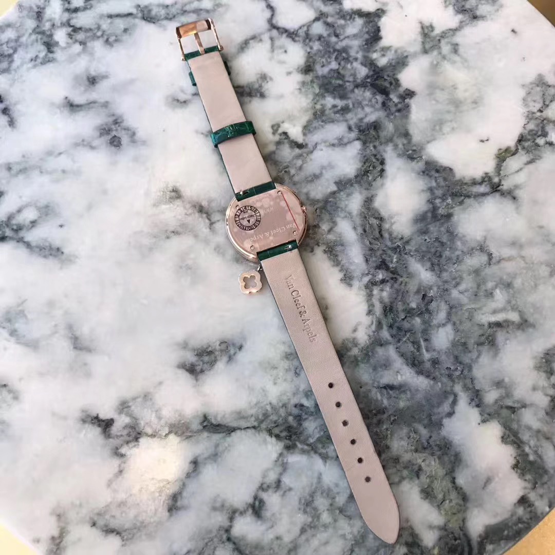 Van Cleef & Arpels 代购版本VCA梵克雅宝CHARMS祖母绿