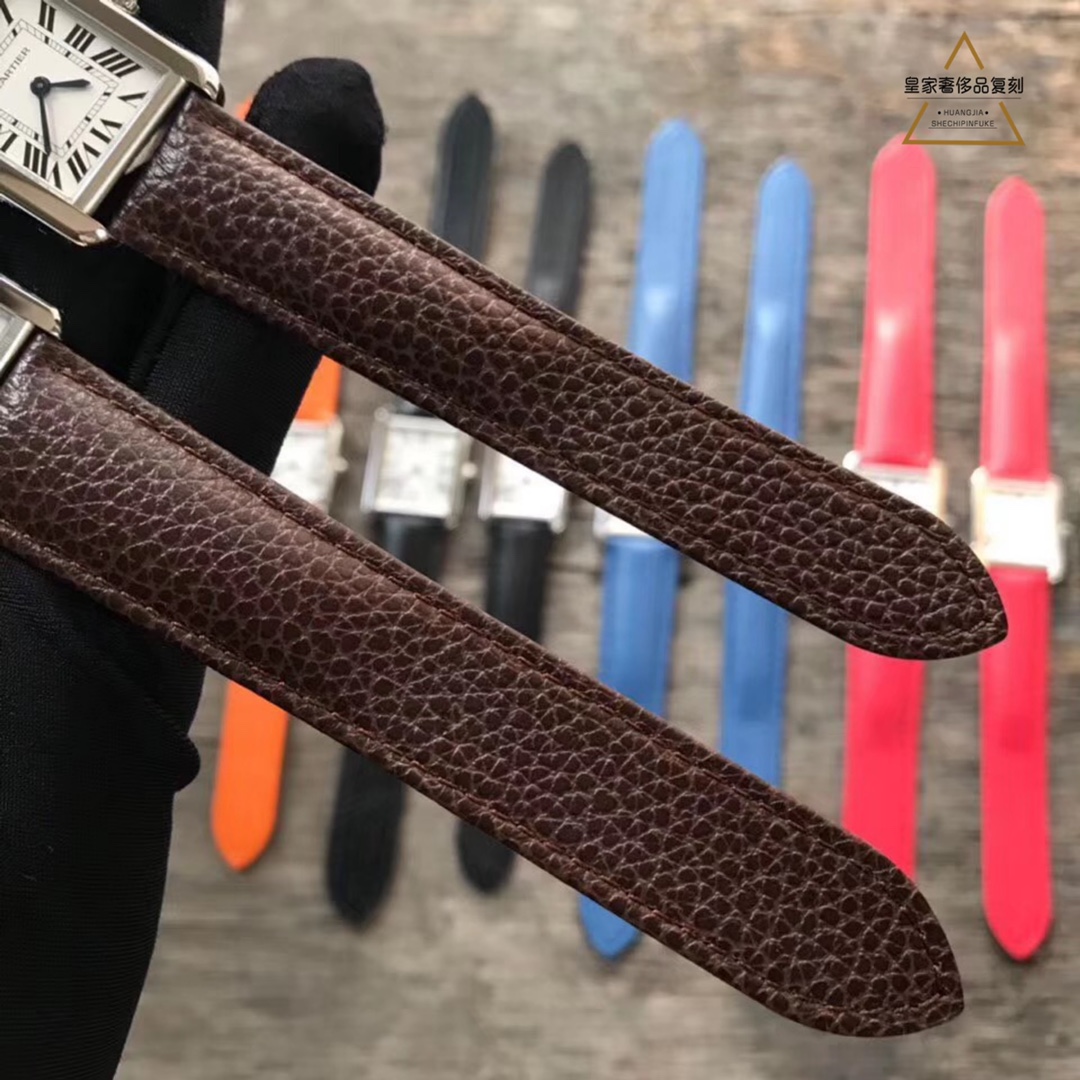 Cartier 卡地亚坦克，两个尺寸，七种颜色表带