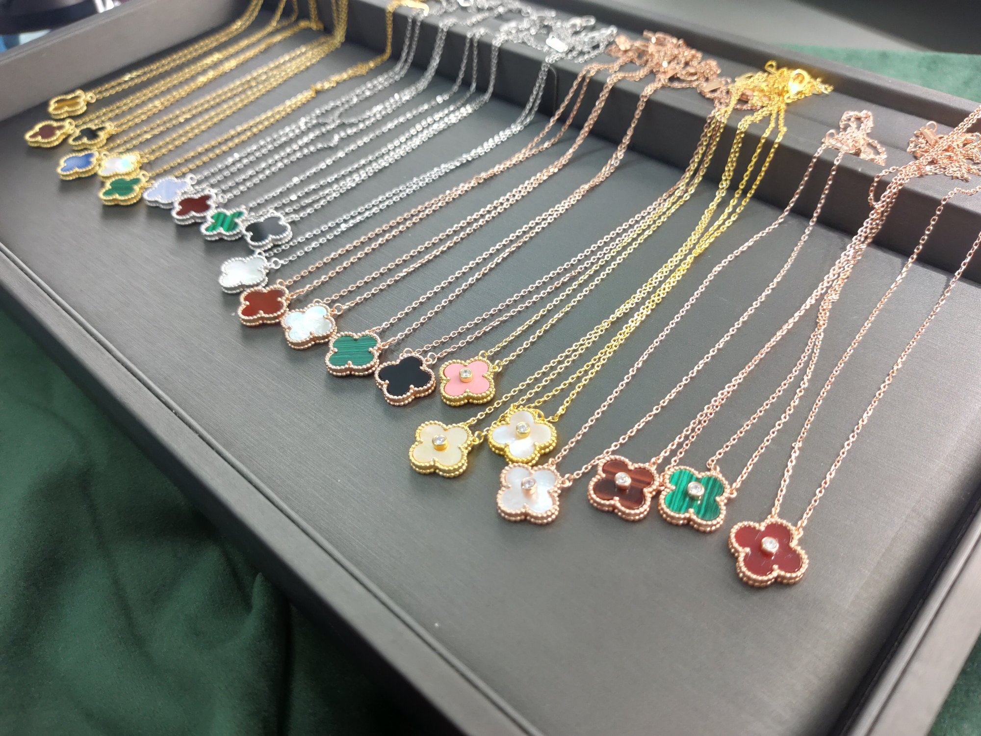 Van Cleef & Arpels 梵克雅宝