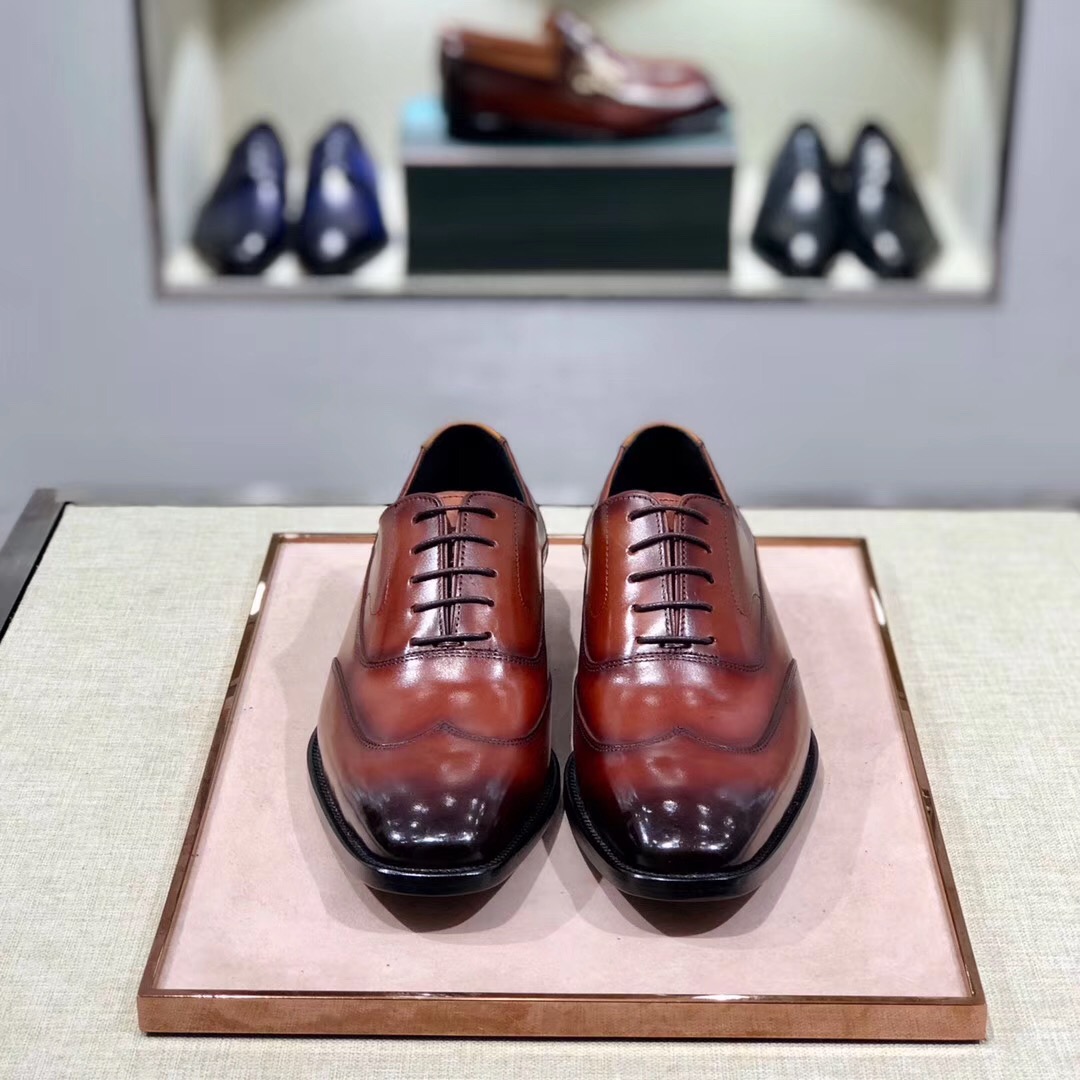 [Berluti] Boutique de alta gama color frotando pintado a mano de cuero de vaca importado italiano or