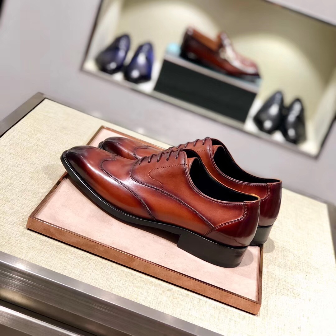 [Berluti] Boutique de alta gama color frotando pintado a mano de cuero de vaca importado italiano or