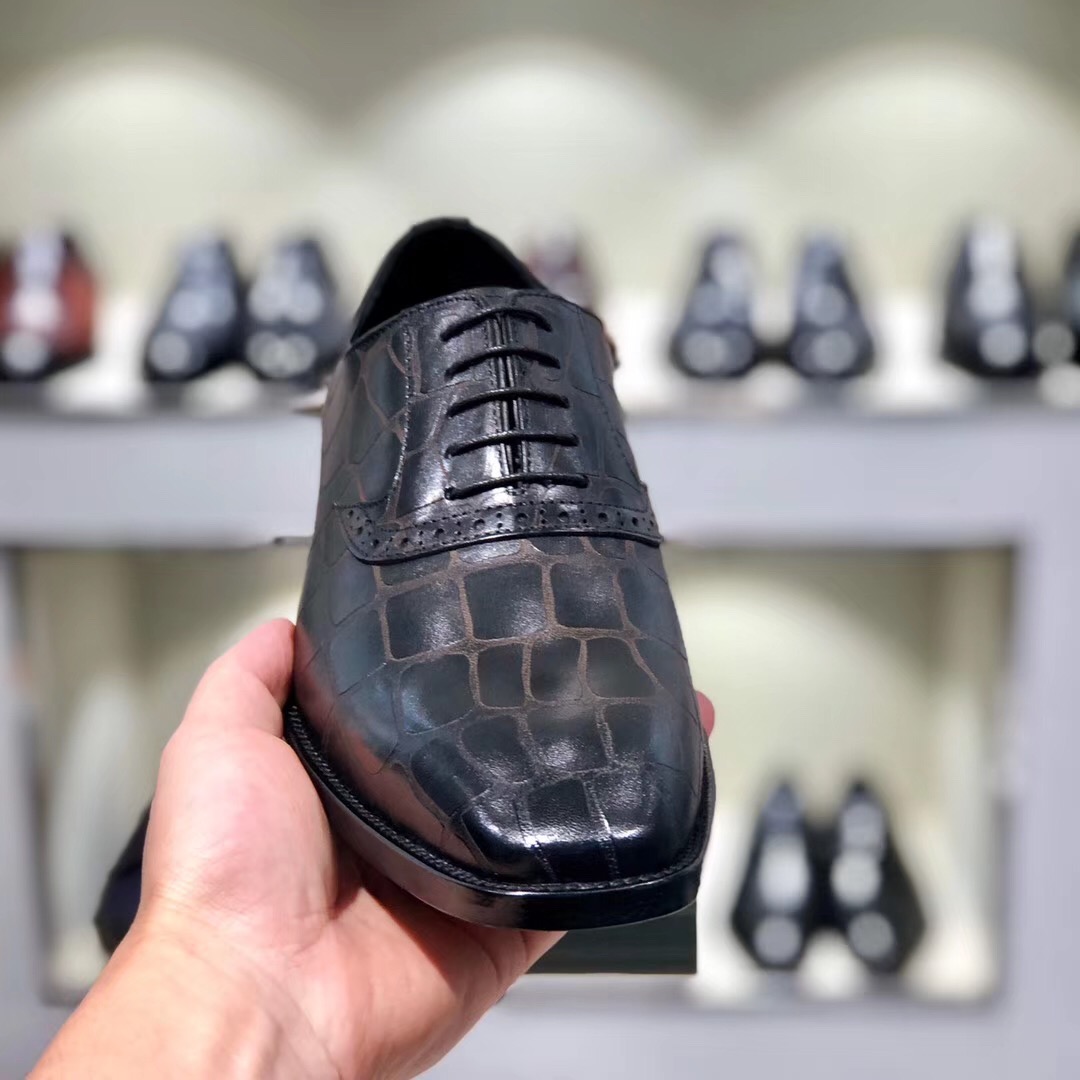 [Berluti] Boutique de alta gama color cepillado pintado a mano de piel de vacuno importado/estampado