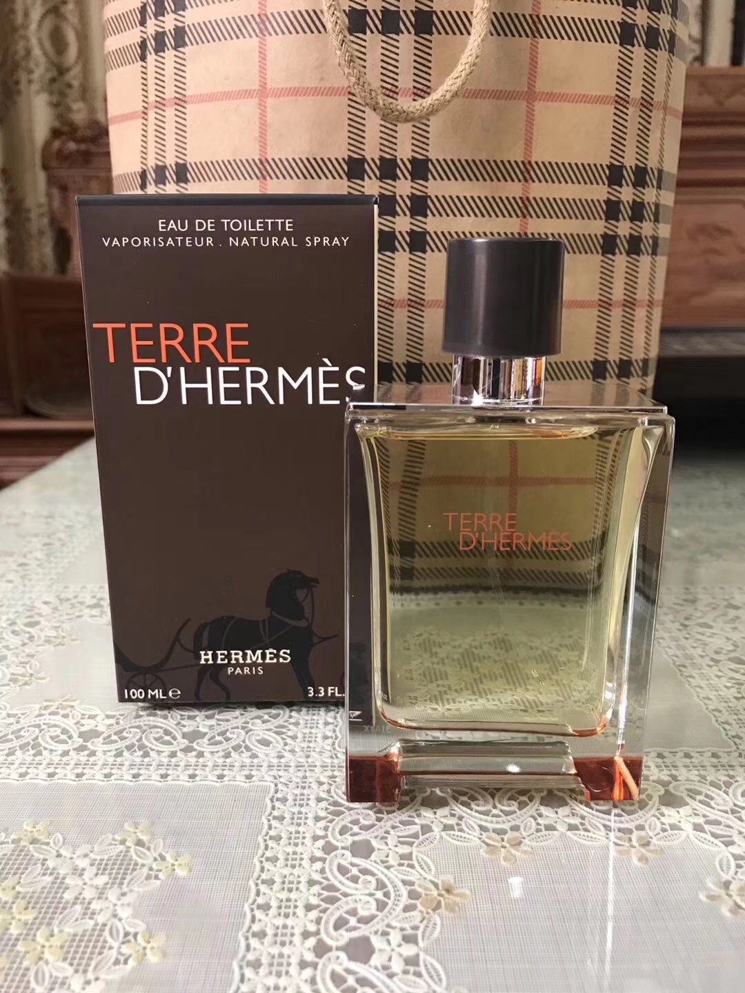 Hermes Terre D'Hermes EDT 100ml - Woody & Fresh Fragrance for Men and Women 1 a1567153269552 3671