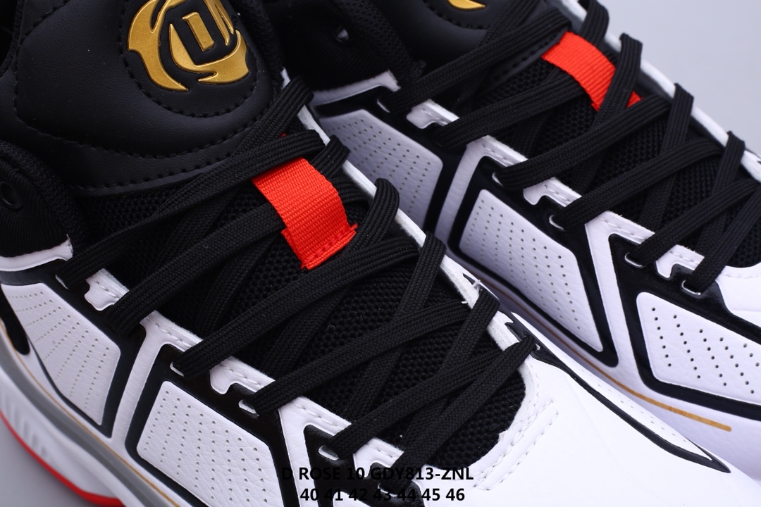 adidas d rose 10 罗斯10代 鞋面选用常规的皮革搭配织物打造