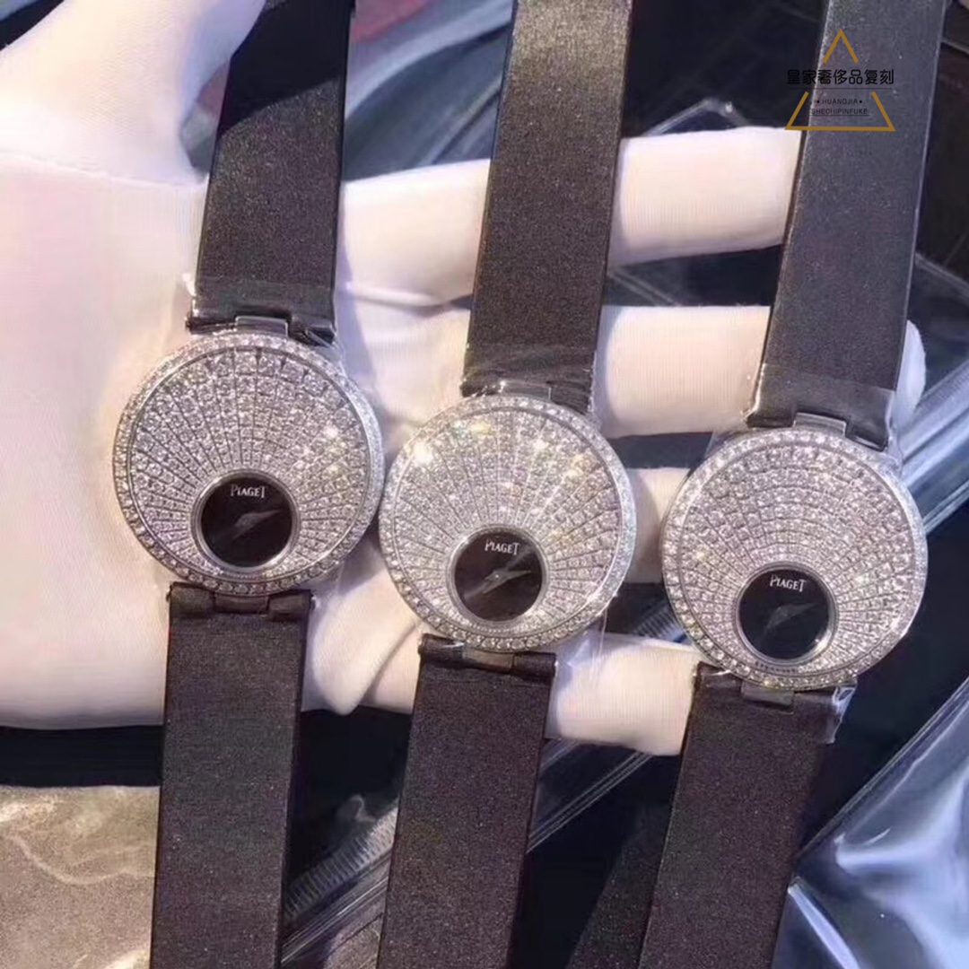 Piaget 伯爵双面伊人上手就是不一样，一看到这视频，第一眼我就被手里的腕表吸引到