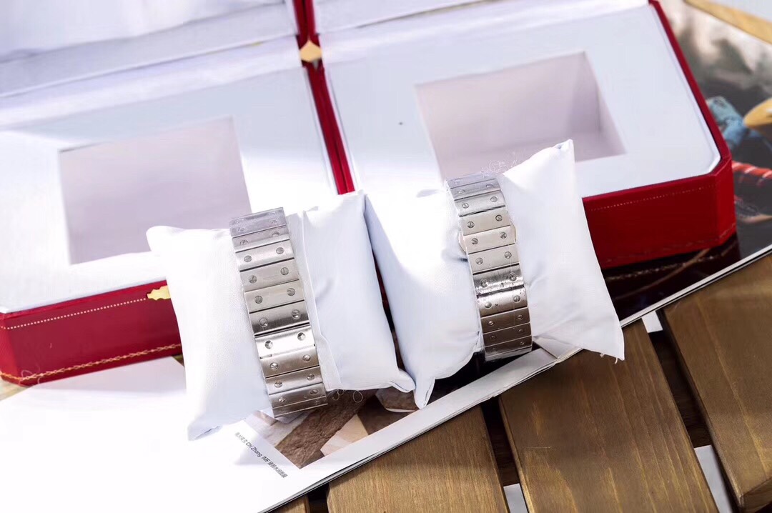 Cartier 2019全新 AAA做工 翻修机械 完美还原 尺寸 业内顶尖 ‼ 这枚卡地亚-桑托斯系列腕表