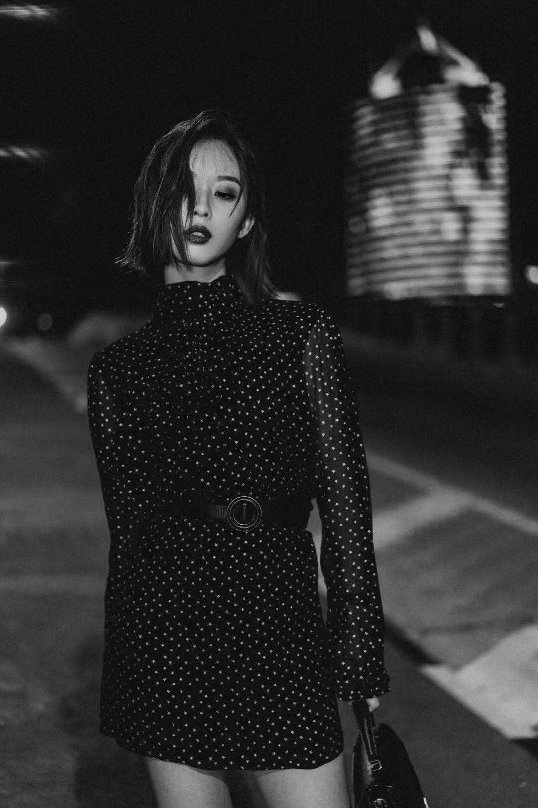 Saint Laurent Ysl CASSANDRA鱼子酱纹手拎包 578000黑色